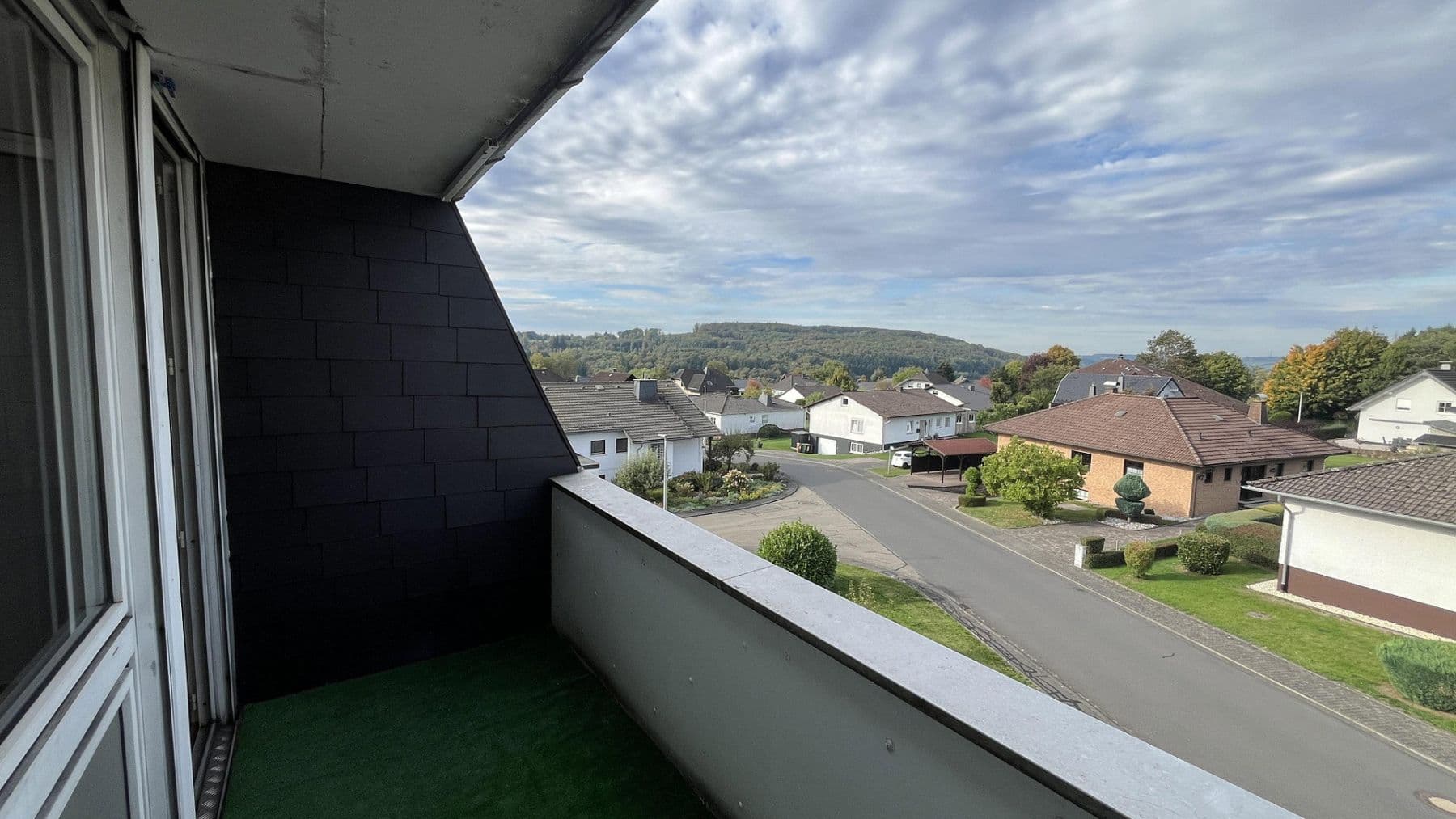Pronájem bytu 3+1 70 m², Großseifen, Porýní-Falc Pronájem bytu 3+1 70 m², Großseifen, Porýní-Falc