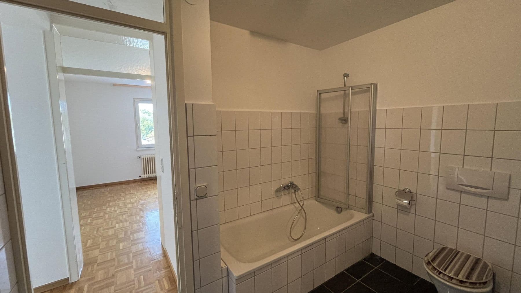 Pronájem bytu 3+1 70 m², Großseifen, Porýní-Falc Pronájem bytu 3+1 70 m², Großseifen, Porýní-Falc