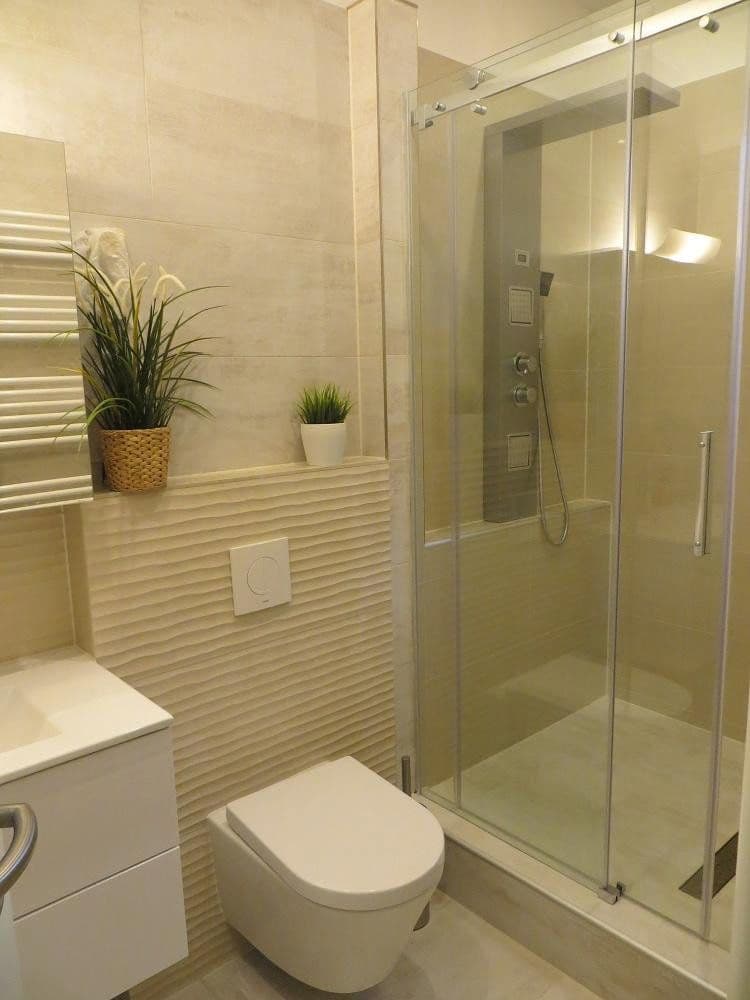 Prodej bytu 4+1 72 m², Berlin, Berlín Prodej bytu 4+1 72 m², Berlin, Berlín