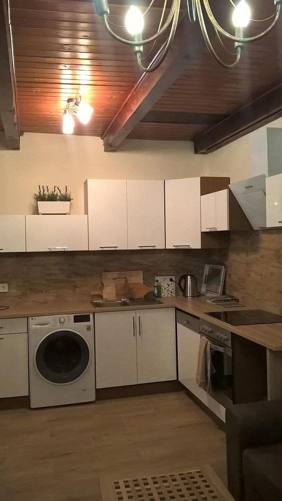 Prodej bytu 4+1 72 m², Berlin, Berlín Prodej bytu 4+1 72 m², Berlin, Berlín