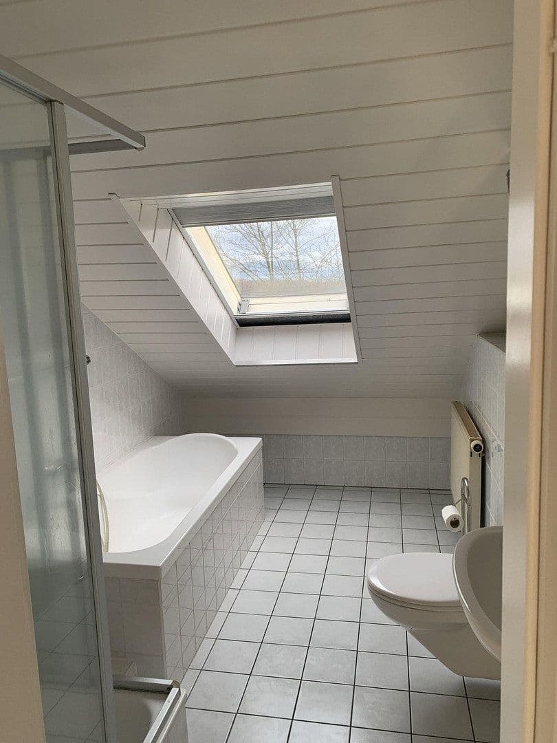 Pronájem bytu 3+1 82 m², Hungen, Hessen Pronájem bytu 3+1 82 m², Hungen, Hessen