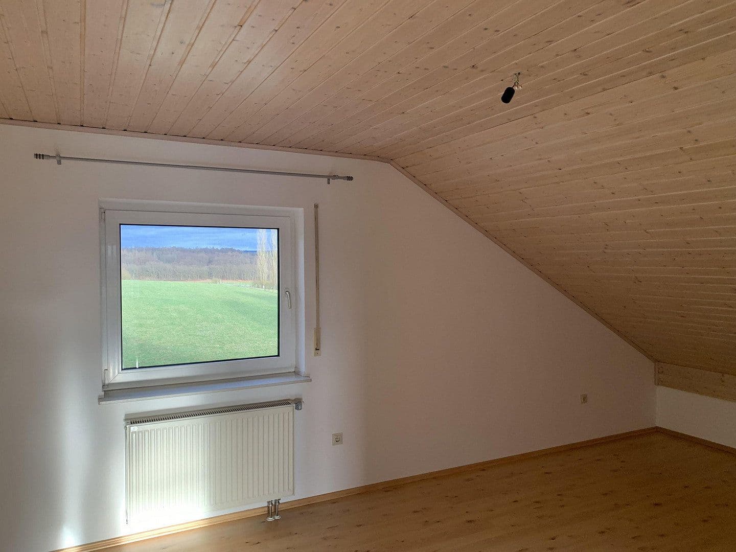 Pronájem bytu 3+1 82 m², Hungen, Hessen Pronájem bytu 3+1 82 m², Hungen, Hessen