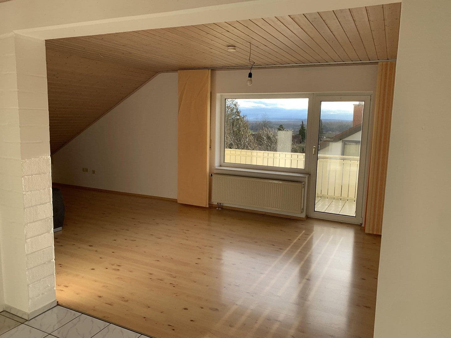 Pronájem bytu 3+1 82 m², Hungen, Hessen Pronájem bytu 3+1 82 m², Hungen, Hessen