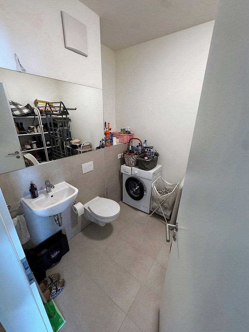 Pronájem bytu 3+1 102 m², Leonhardstraße 29, Nürnberg, Bavorsko Pronájem bytu 3+1 102 m², Leonhardstraße 29, Nürnberg, Bavorsko
