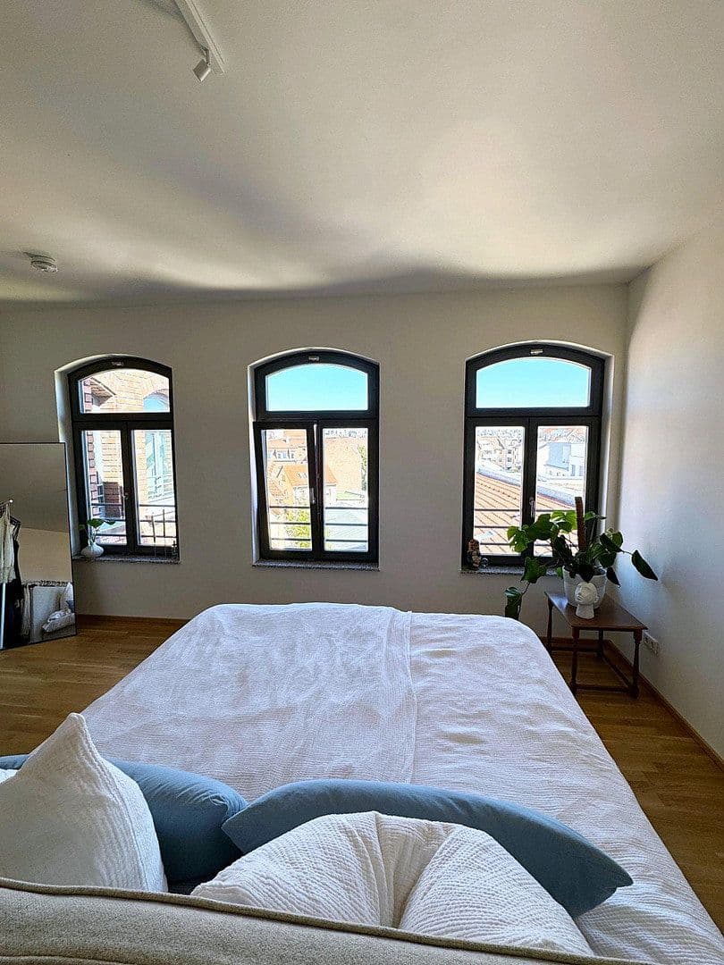 Pronájem bytu 3+1 102 m², Leonhardstraße 29, Nürnberg, Bavorsko Pronájem bytu 3+1 102 m², Leonhardstraße 29, Nürnberg, Bavorsko
