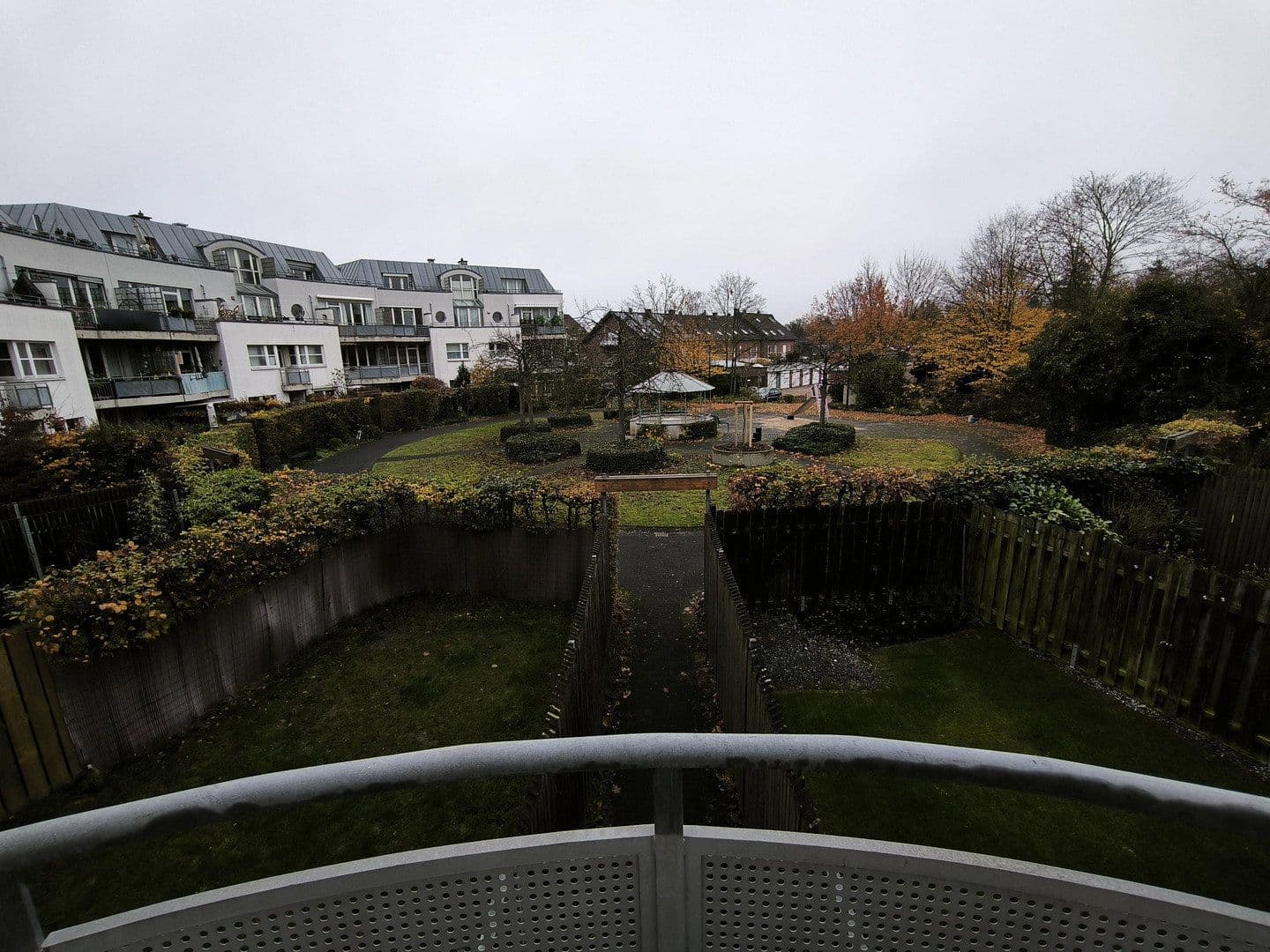 Pronájem bytu 1+1 39 m², Neuss, Severní Porýní-Vestfálsko Pronájem bytu 1+1 39 m², Neuss, Severní Porýní-Vestfálsko