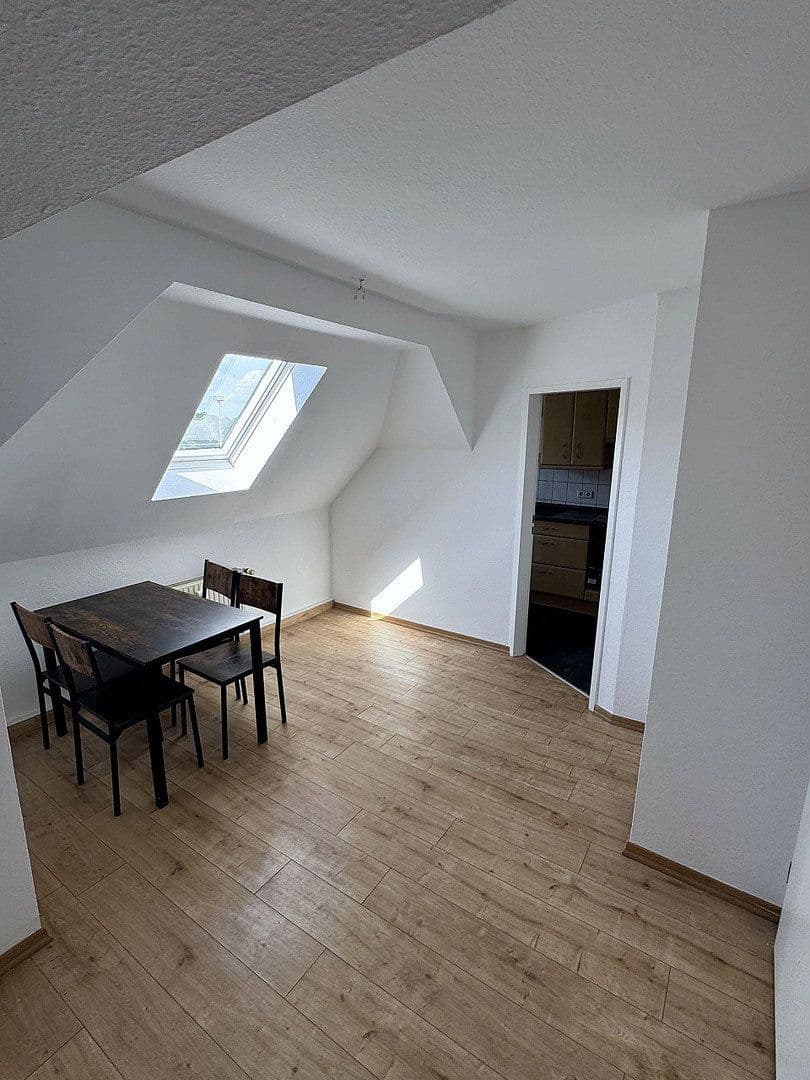 Pronájem bytu 2+1 50 m², Karl-Bücher-Straße 18, Leipzig, Sasko Pronájem bytu 2+1 50 m², Karl-Bücher-Straße 18, Leipzig, Sasko