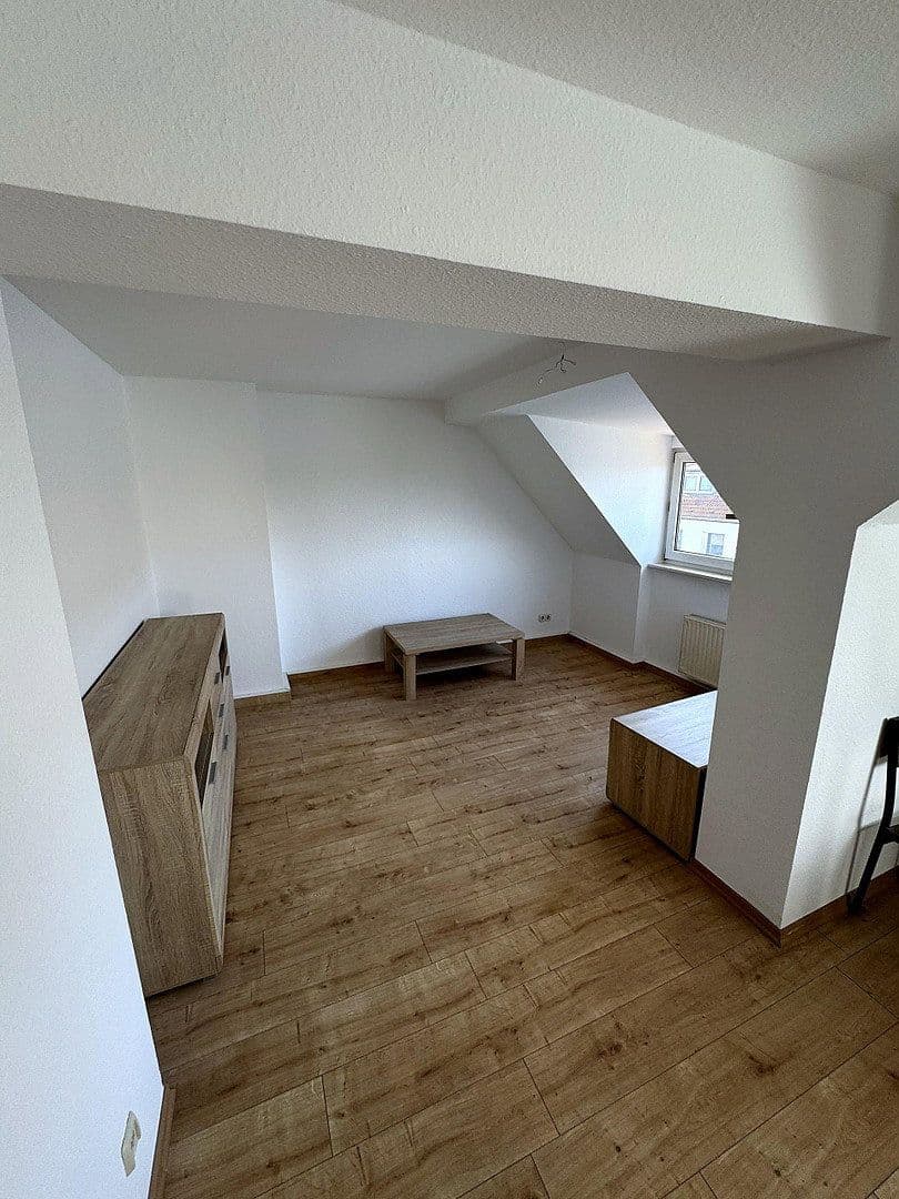 Pronájem bytu 2+1 50 m², Karl-Bücher-Straße 18, Leipzig, Sasko Pronájem bytu 2+1 50 m², Karl-Bücher-Straße 18, Leipzig, Sasko