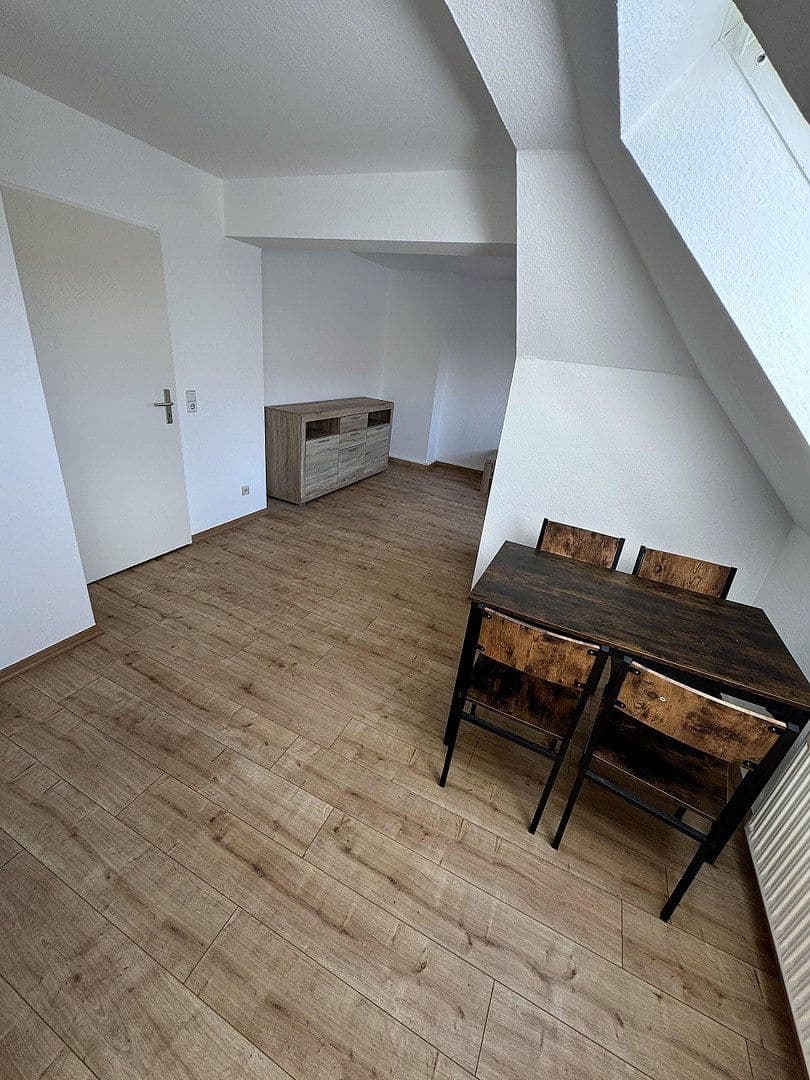 Pronájem bytu 2+1 50 m², Karl-Bücher-Straße 18, Leipzig, Sasko Pronájem bytu 2+1 50 m², Karl-Bücher-Straße 18, Leipzig, Sasko