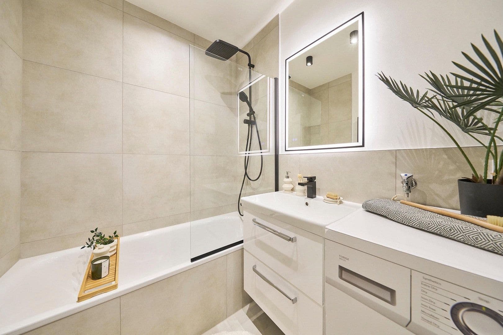 Prodej bytu 3+1 84 m², München, Bavorsko Prodej bytu 3+1 84 m², München, Bavorsko