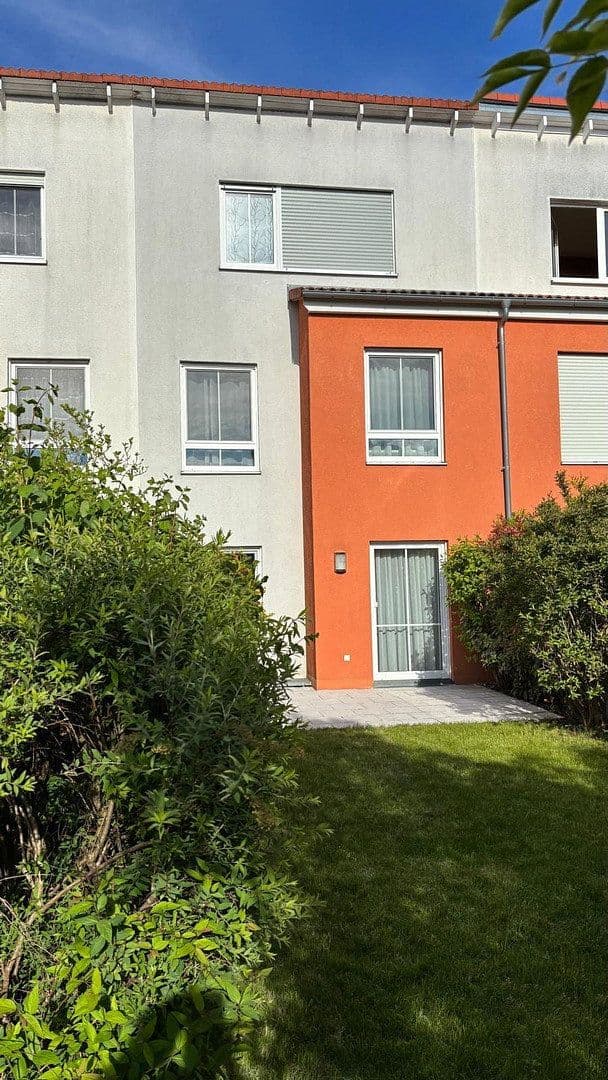 Prodej domu 122 m², pozemek 162 m², Erlangen, Bavorsko Prodej domu 122 m², pozemek 162 m², Erlangen, Bavorsko