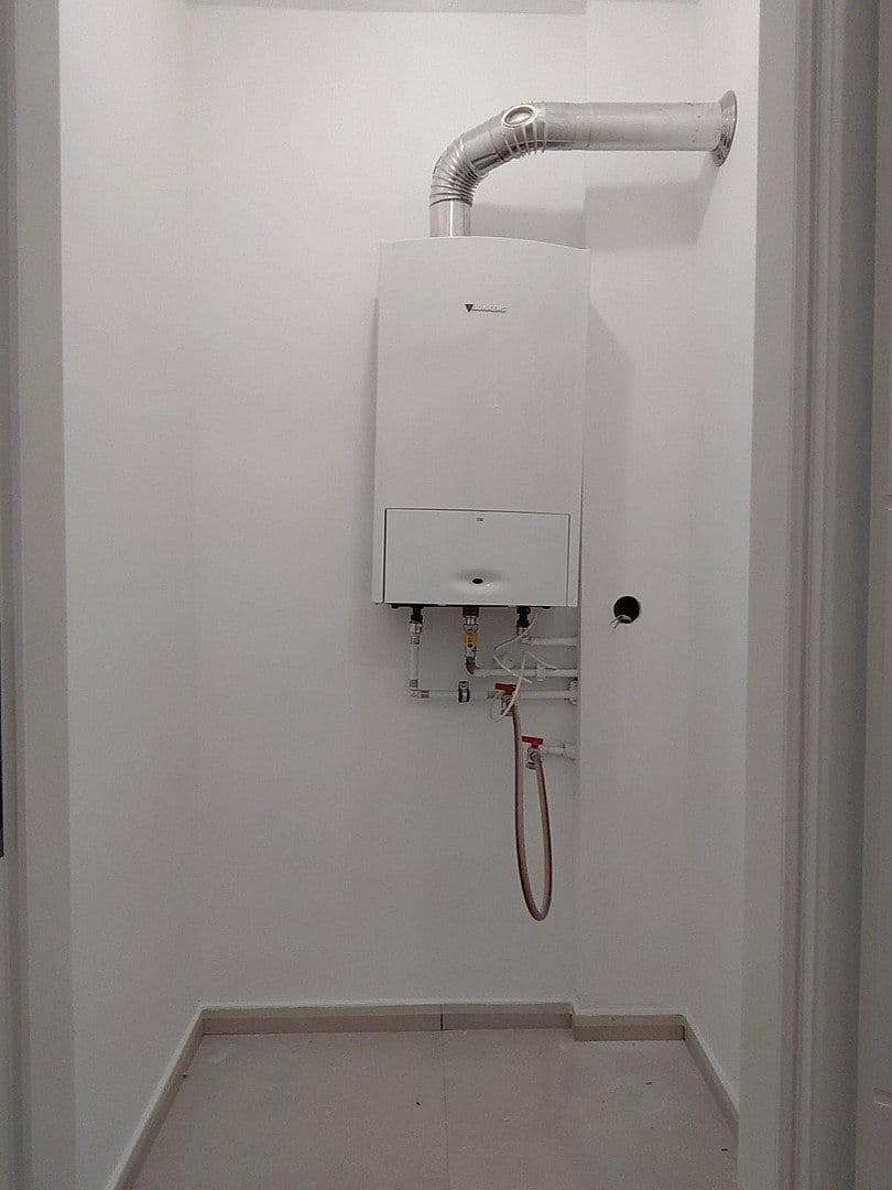 Pronájem bytu 2+1 45 m², Ludwigshafen, Porýní-Falc Pronájem bytu 2+1 45 m², Ludwigshafen, Porýní-Falc