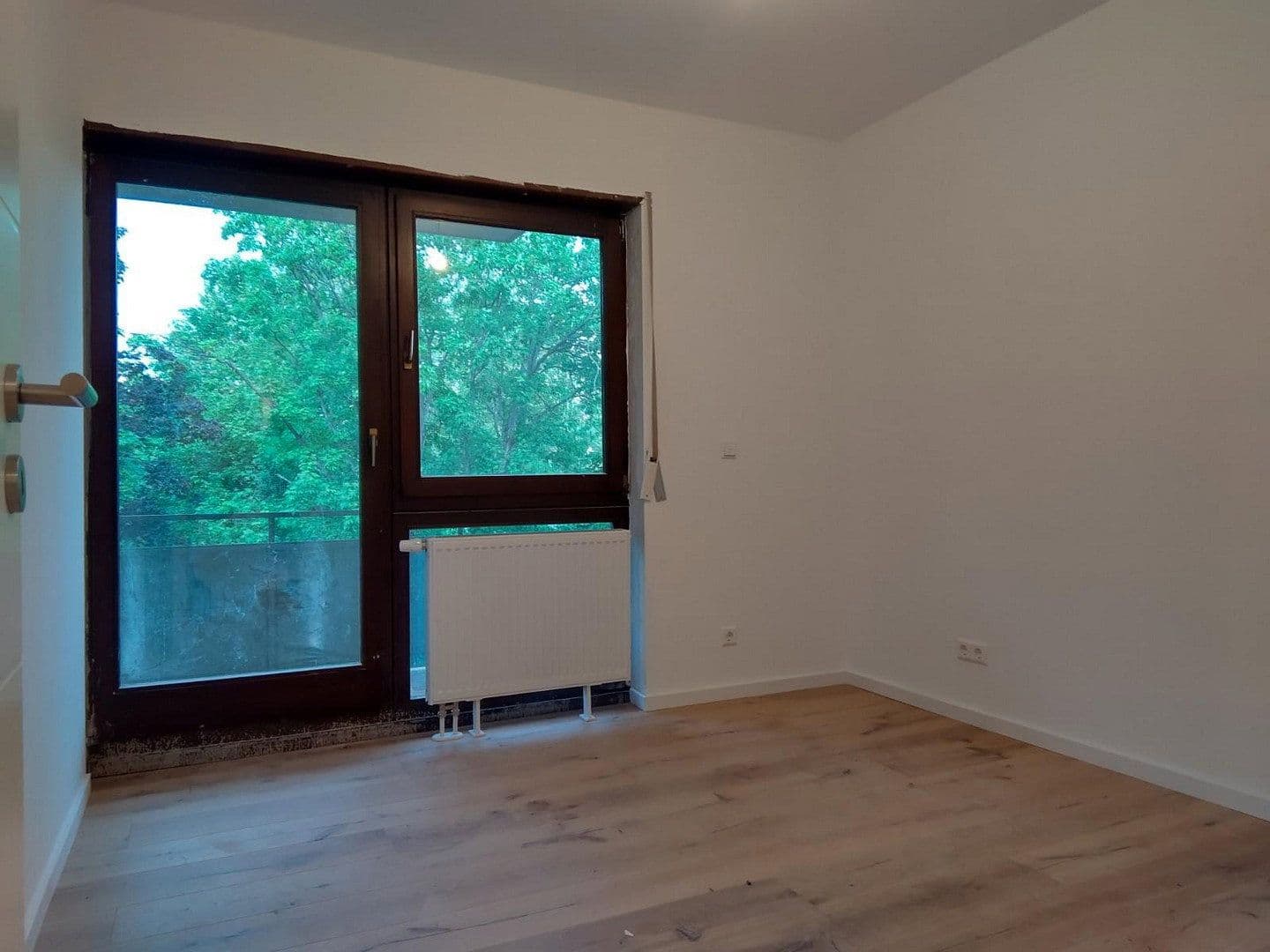 Pronájem bytu 2+1 45 m², Ludwigshafen, Porýní-Falc Pronájem bytu 2+1 45 m², Ludwigshafen, Porýní-Falc