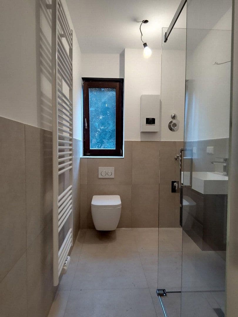 Pronájem bytu 2+1 45 m², Ludwigshafen, Porýní-Falc Pronájem bytu 2+1 45 m², Ludwigshafen, Porýní-Falc