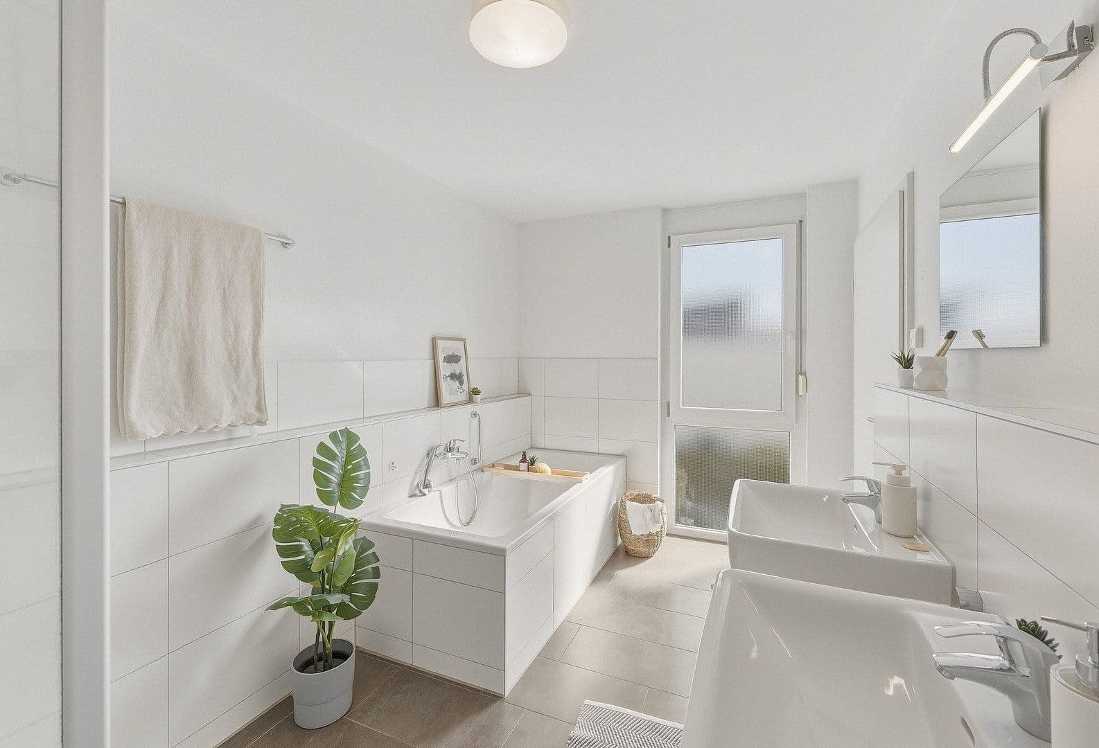 Prodej bytu 3+kk 114 m², Olgastraße 7, Holzgerlingen, Bádensko-Württembersko Prodej bytu 3+kk 114 m², Olgastraße 7, Holzgerlingen, Bádensko-Württembersko