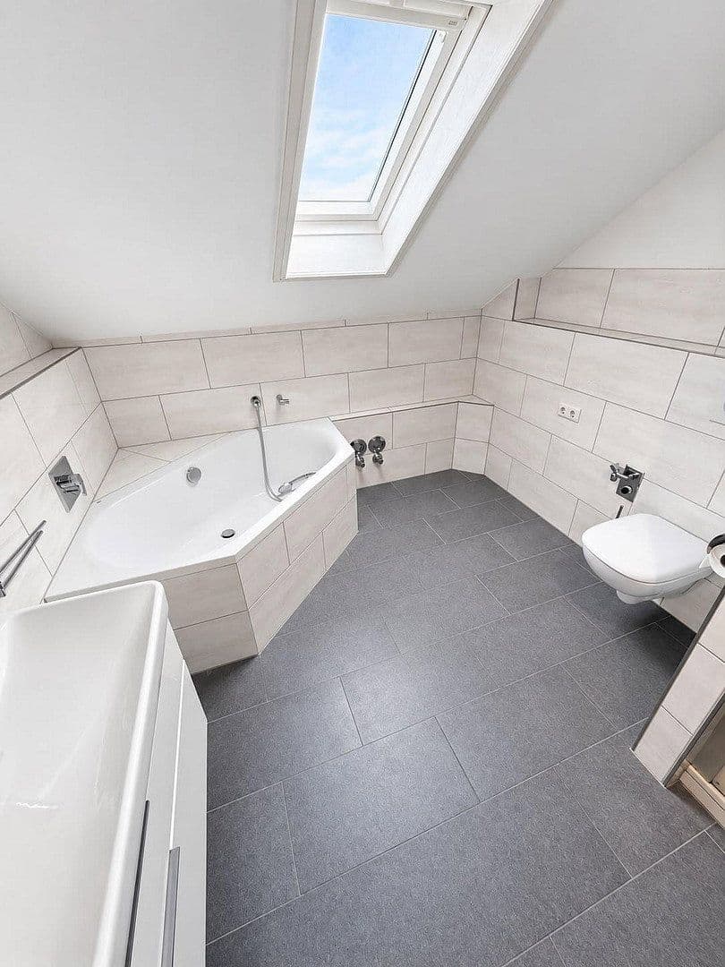 Prodej domu 210 m², pozemek 588 m², Groß-Umstadt, Hessen Prodej domu 210 m², pozemek 588 m², Groß-Umstadt, Hessen