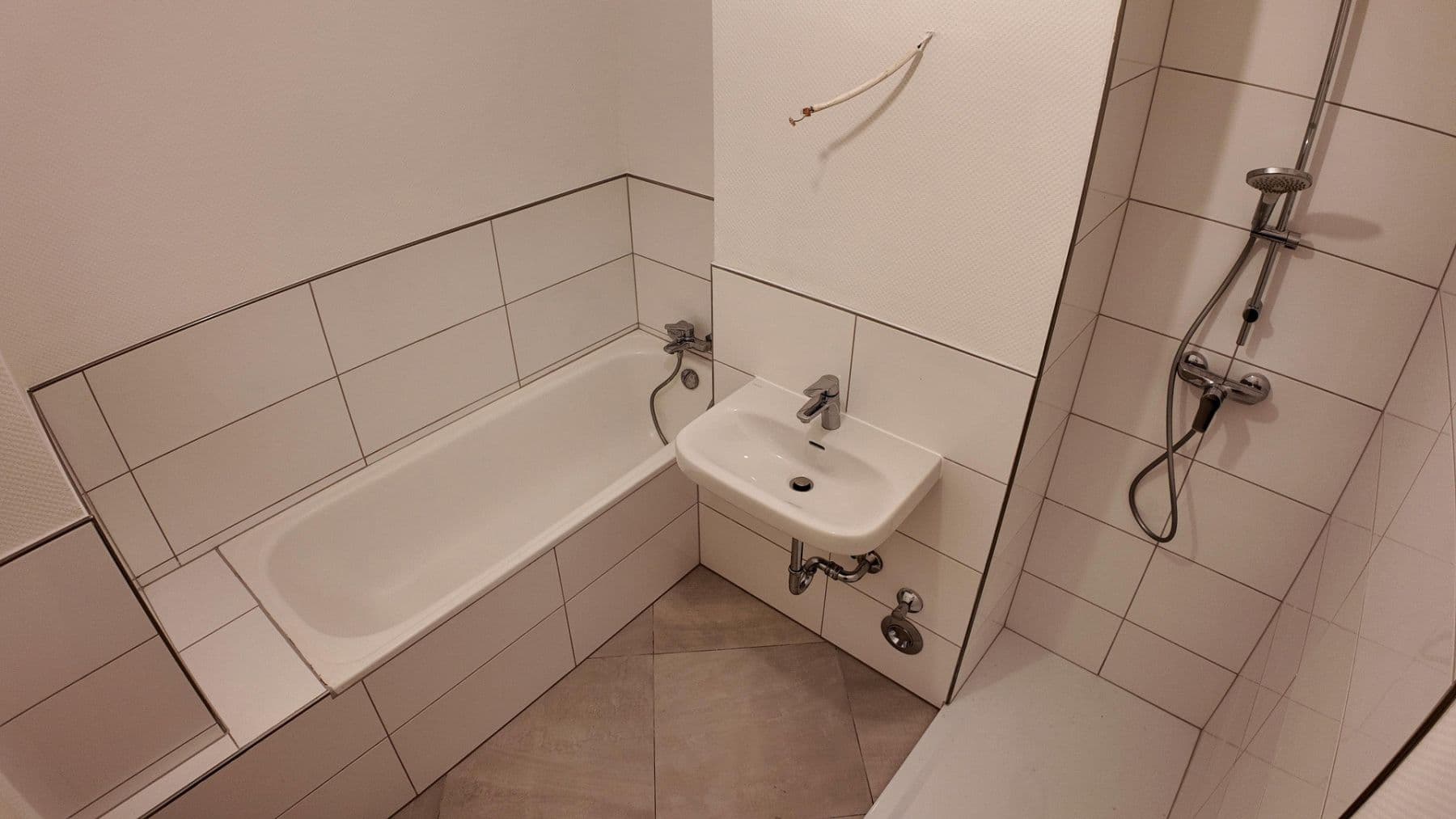 Pronájem bytu 3+1 86 m², Haan, Severní Porýní-Vestfálsko Pronájem bytu 3+1 86 m², Haan, Severní Porýní-Vestfálsko