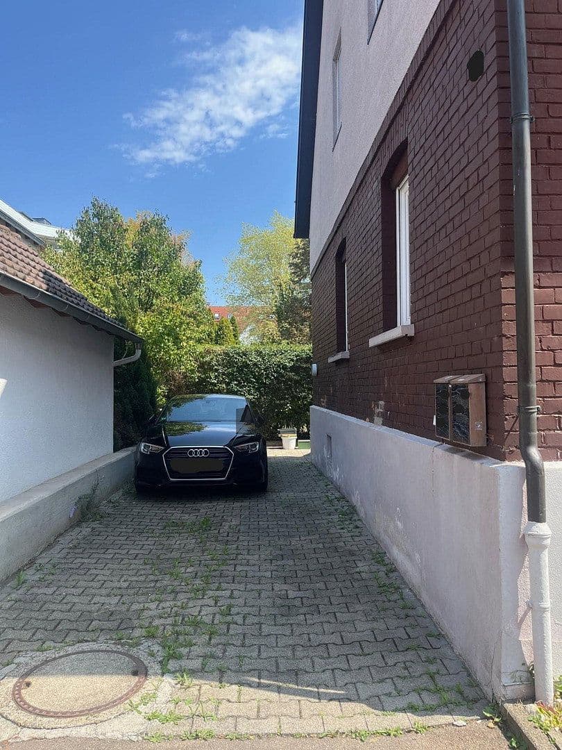 Prodej domu 140 m², pozemek 364 m², Kirchheim unter Teck, Bádensko-Württembersko Prodej domu 140 m², pozemek 364 m², Kirchheim unter Teck, Bádensko-Württembersko