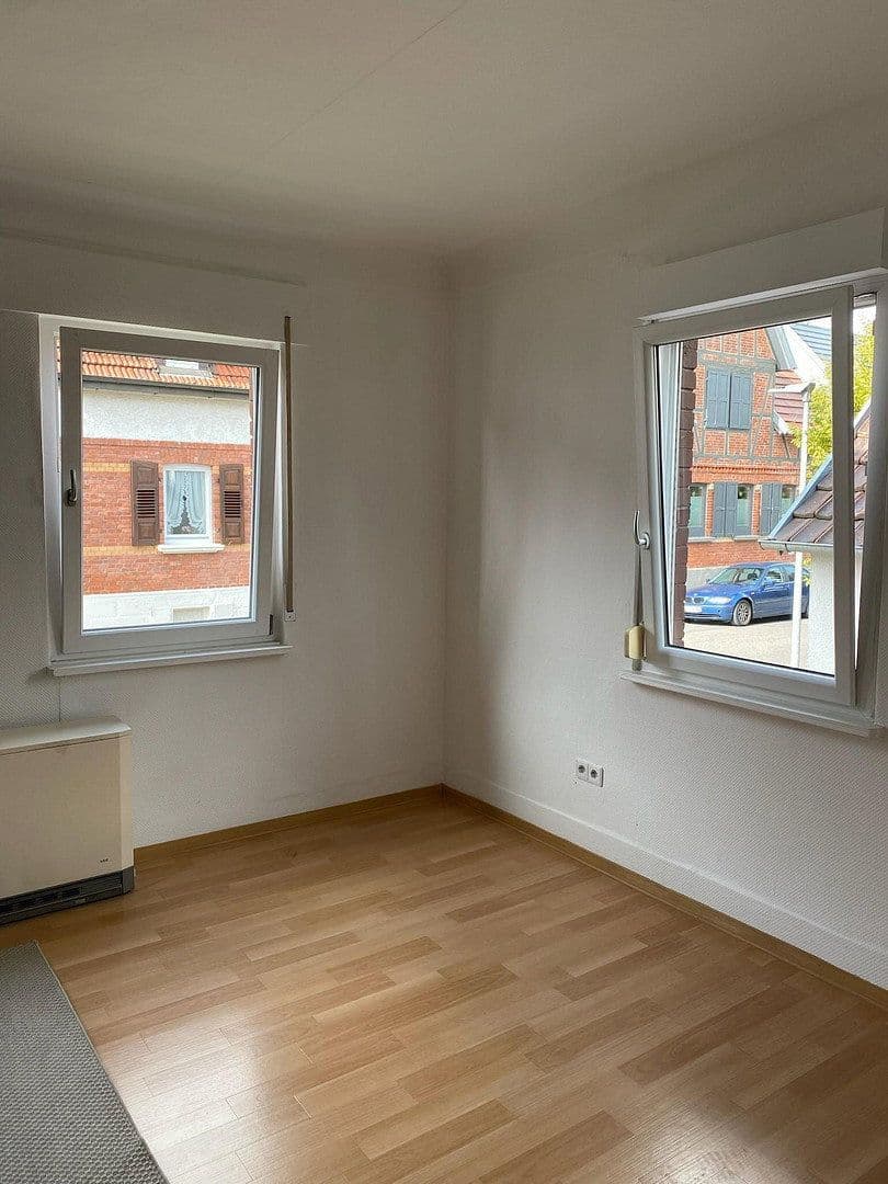 Prodej domu 140 m², pozemek 364 m², Kirchheim unter Teck, Bádensko-Württembersko Prodej domu 140 m², pozemek 364 m², Kirchheim unter Teck, Bádensko-Württembersko