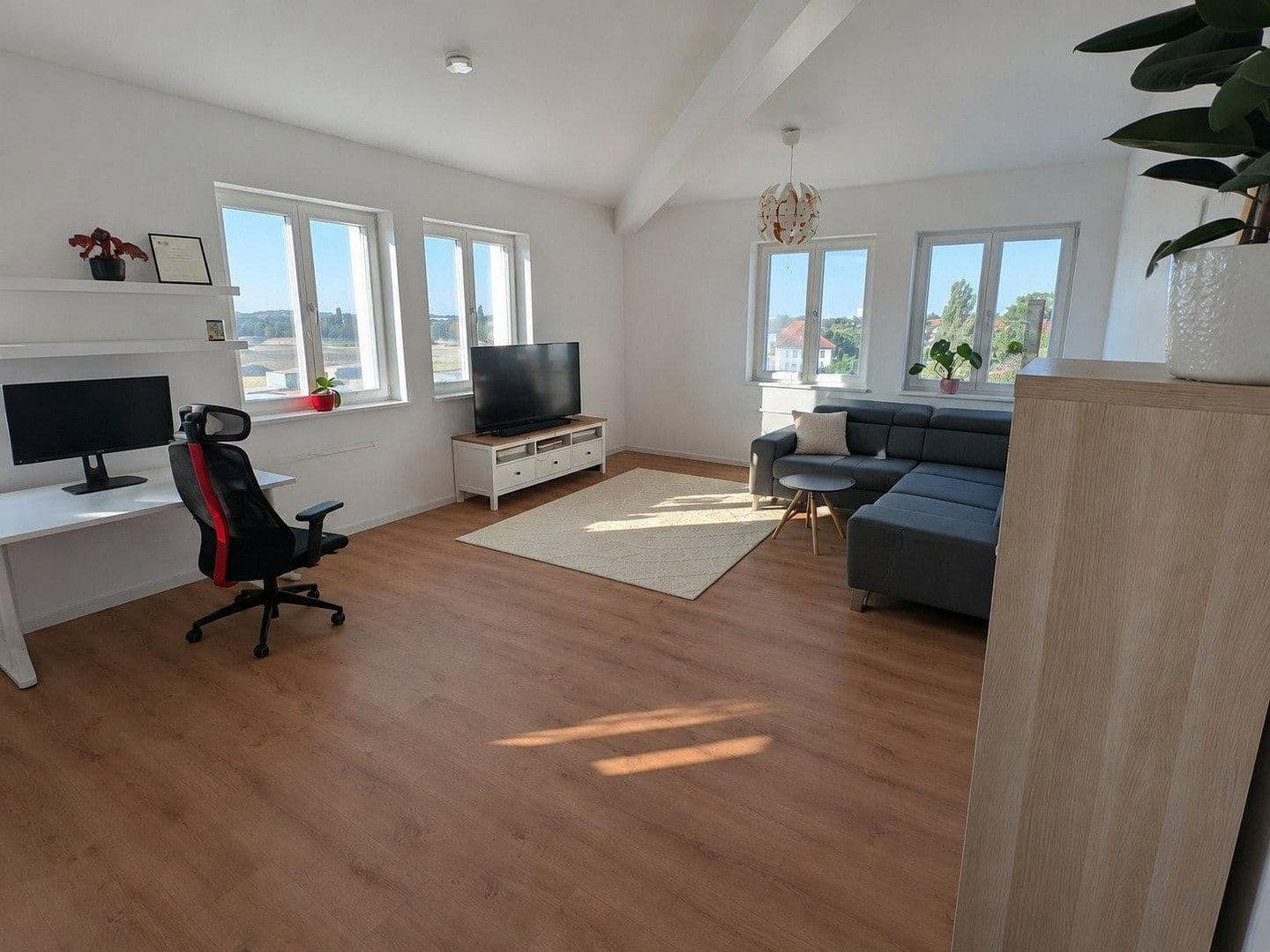 Pronájem bytu 3+1 90 m², Segefliegerdamm 10, Berlin, Berlín Pronájem bytu 3+1 90 m², Segefliegerdamm 10, Berlin, Berlín