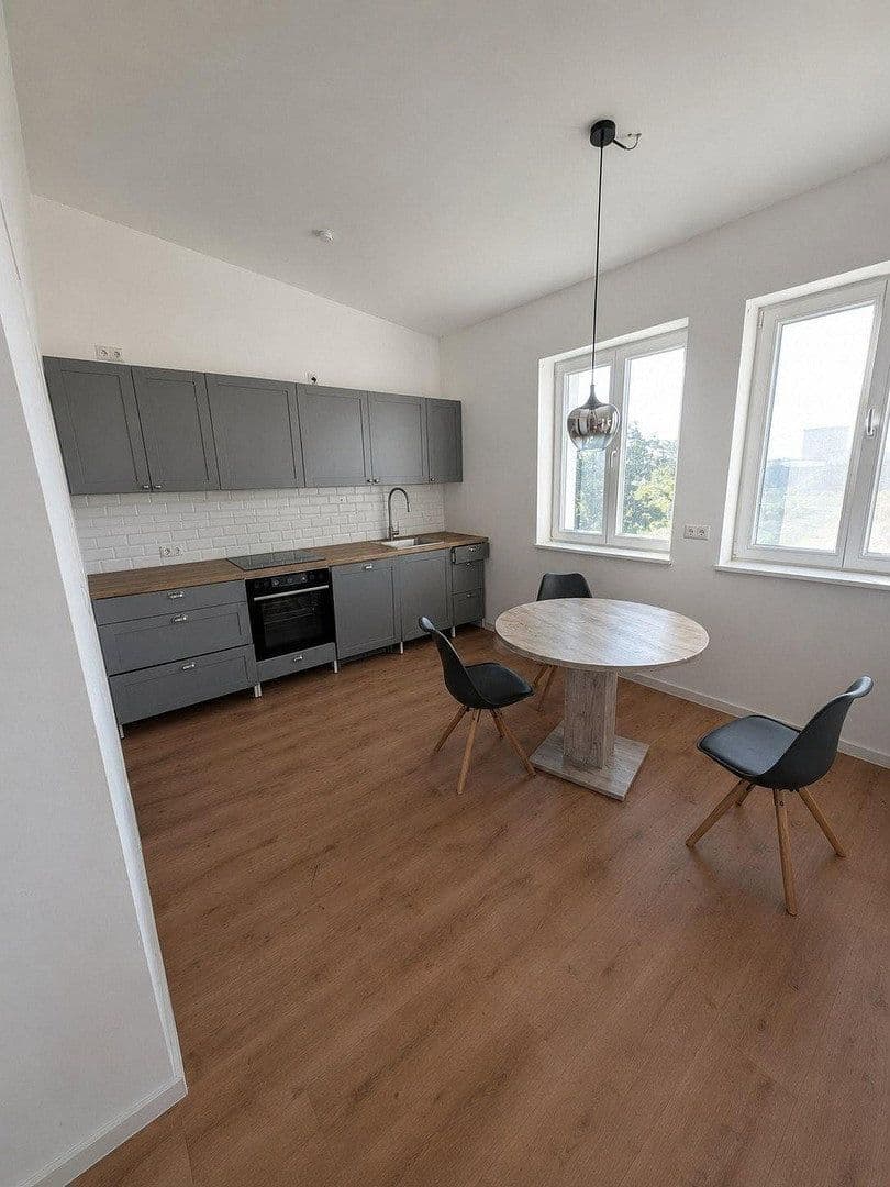 Pronájem bytu 3+1 90 m², Segefliegerdamm 10, Berlin, Berlín Pronájem bytu 3+1 90 m², Segefliegerdamm 10, Berlin, Berlín
