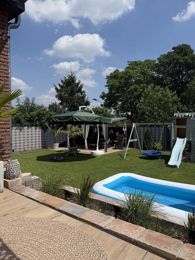 Prodej domu 115 m², pozemek 550 m², Unna, Severní Porýní-Vestfálsko Prodej domu 115 m², pozemek 550 m², Unna, Severní Porýní-Vestfálsko