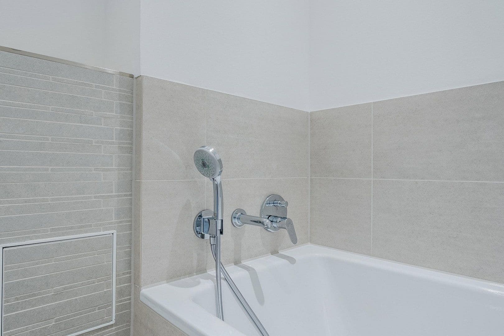 Prodej bytu 4+1 167 m², Alsterweg 46c, Berlin, Berlín Prodej bytu 4+1 167 m², Alsterweg 46c, Berlin, Berlín