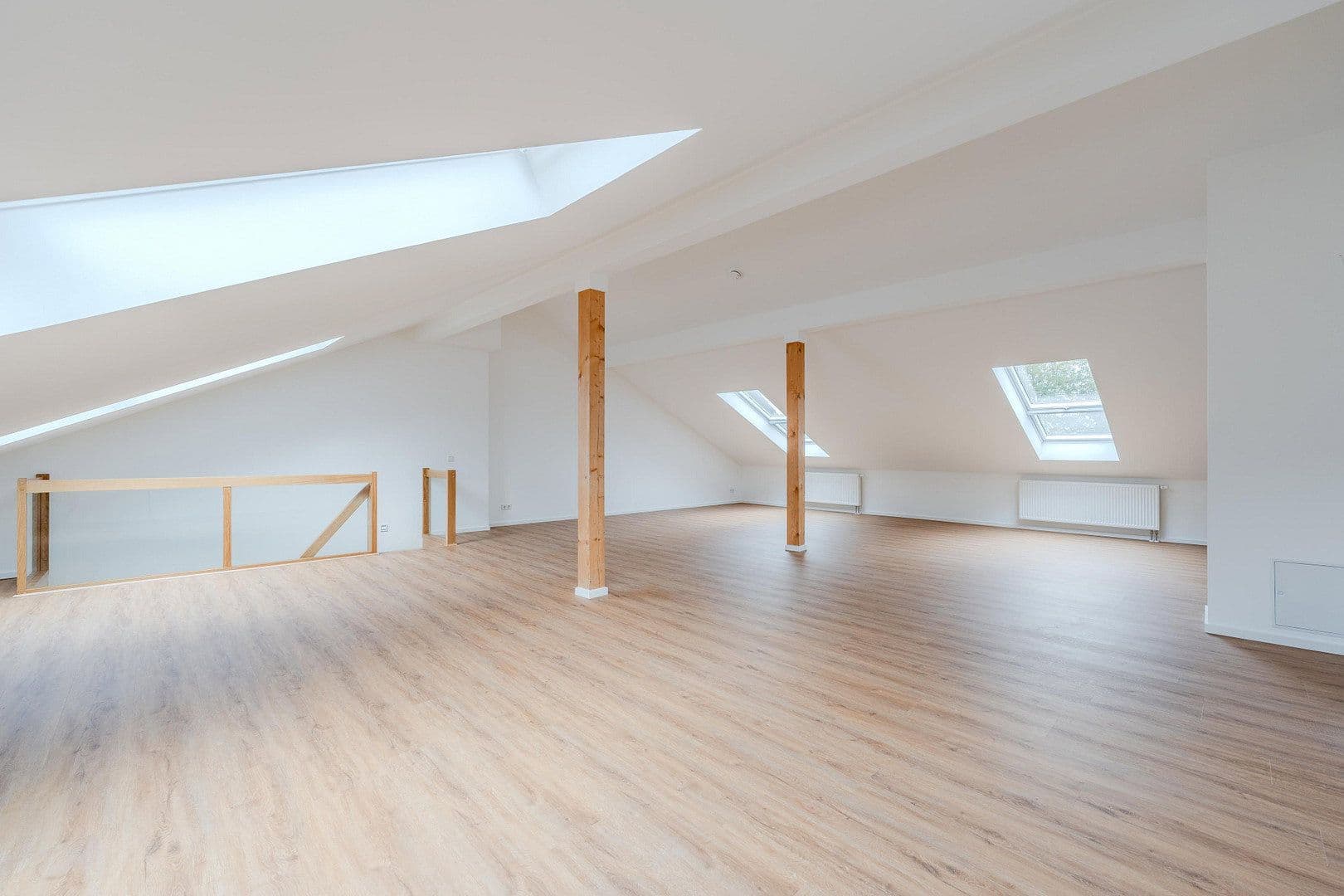 Prodej bytu 4+1 167 m², Alsterweg 46c, Berlin, Berlín Prodej bytu 4+1 167 m², Alsterweg 46c, Berlin, Berlín