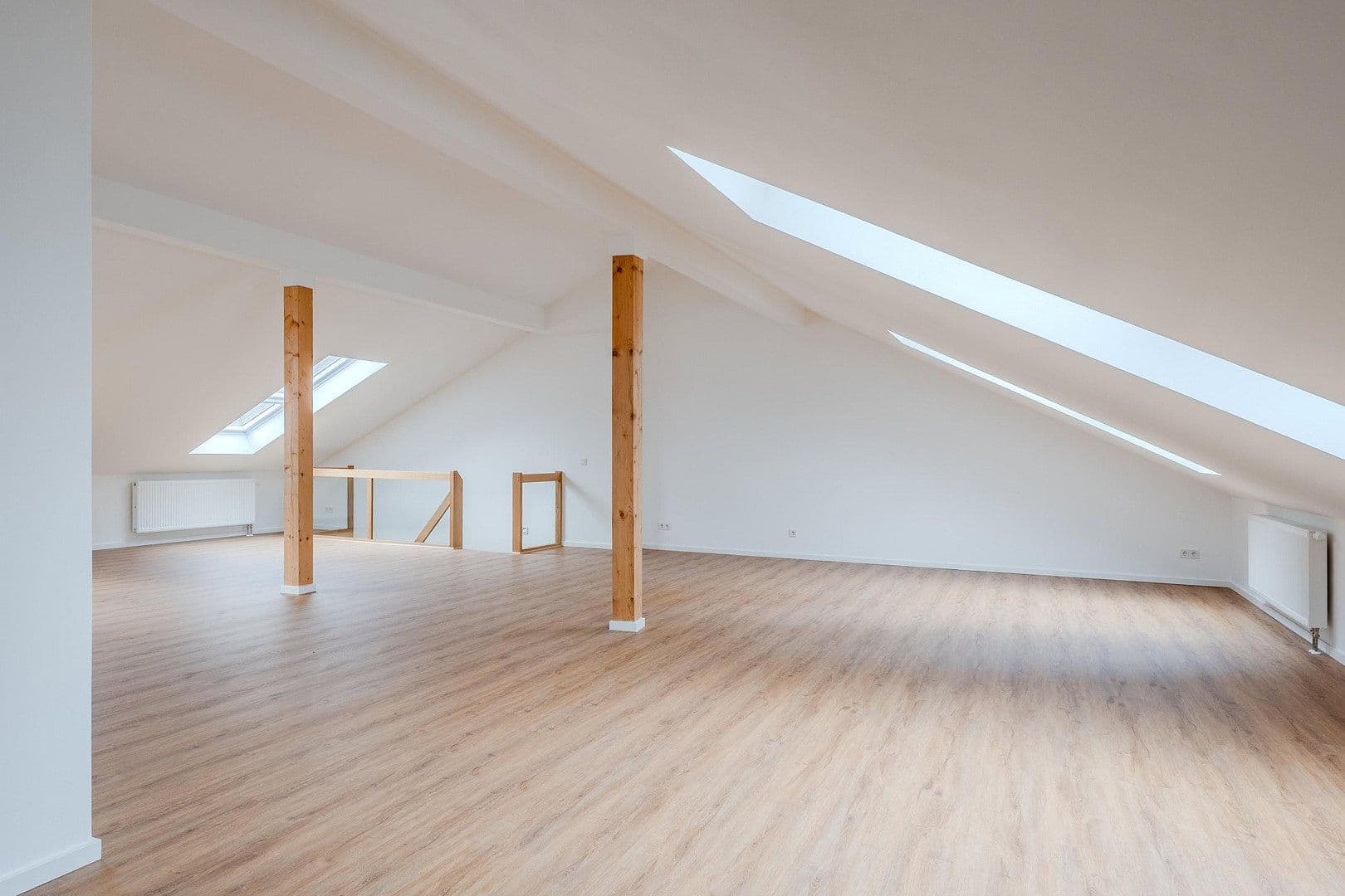Prodej bytu 4+1 167 m², Alsterweg 46c, Berlin, Berlín Prodej bytu 4+1 167 m², Alsterweg 46c, Berlin, Berlín