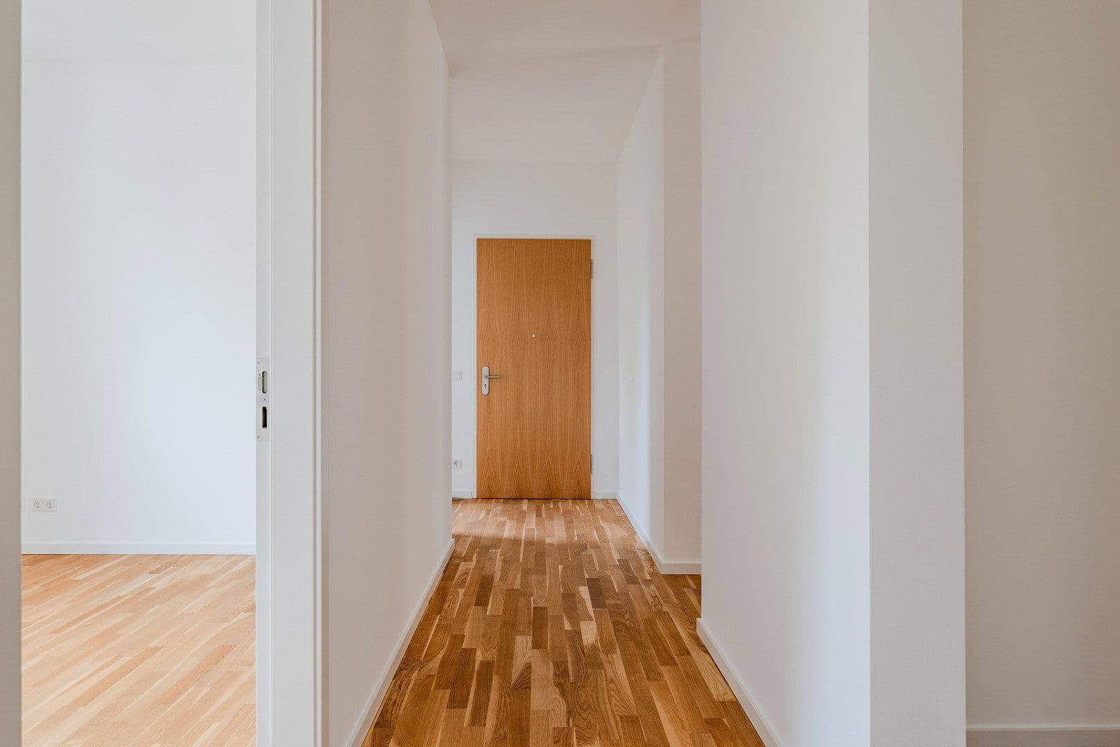 Prodej bytu 4+1 167 m², Alsterweg 46c, Berlin, Berlín Prodej bytu 4+1 167 m², Alsterweg 46c, Berlin, Berlín