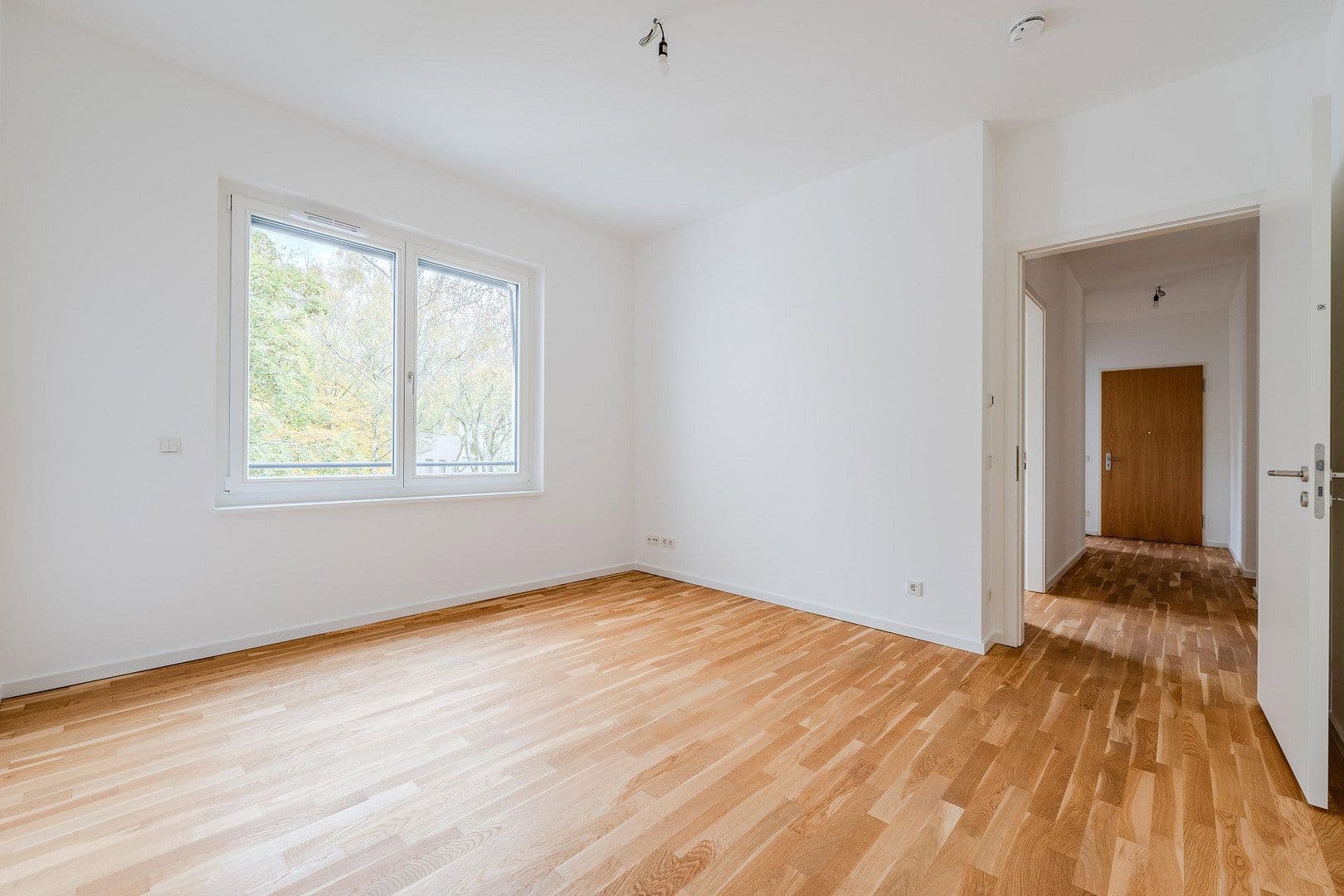 Prodej bytu 4+1 167 m², Alsterweg 46c, Berlin, Berlín Prodej bytu 4+1 167 m², Alsterweg 46c, Berlin, Berlín