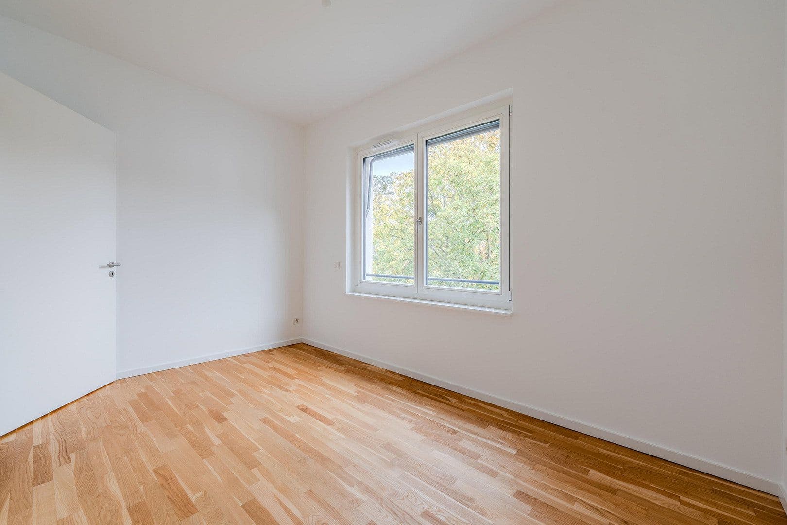 Prodej bytu 4+1 167 m², Alsterweg 46c, Berlin, Berlín Prodej bytu 4+1 167 m², Alsterweg 46c, Berlin, Berlín