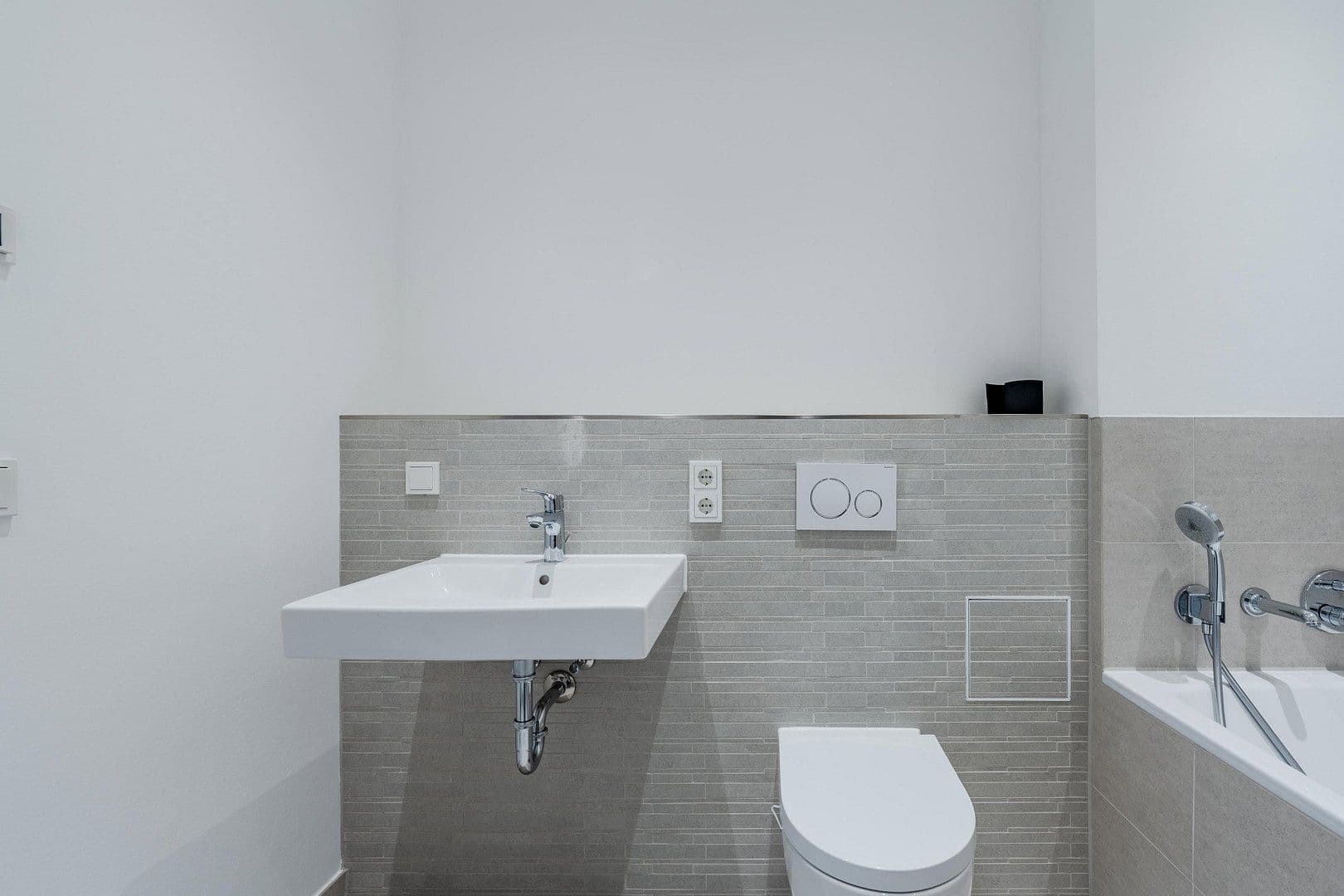 Prodej bytu 4+1 167 m², Alsterweg 46c, Berlin, Berlín Prodej bytu 4+1 167 m², Alsterweg 46c, Berlin, Berlín