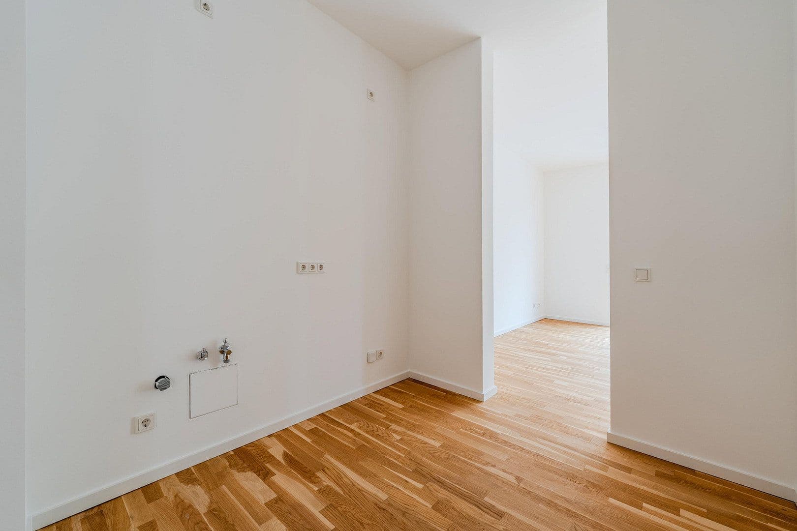 Prodej bytu 4+1 167 m², Alsterweg 46c, Berlin, Berlín Prodej bytu 4+1 167 m², Alsterweg 46c, Berlin, Berlín