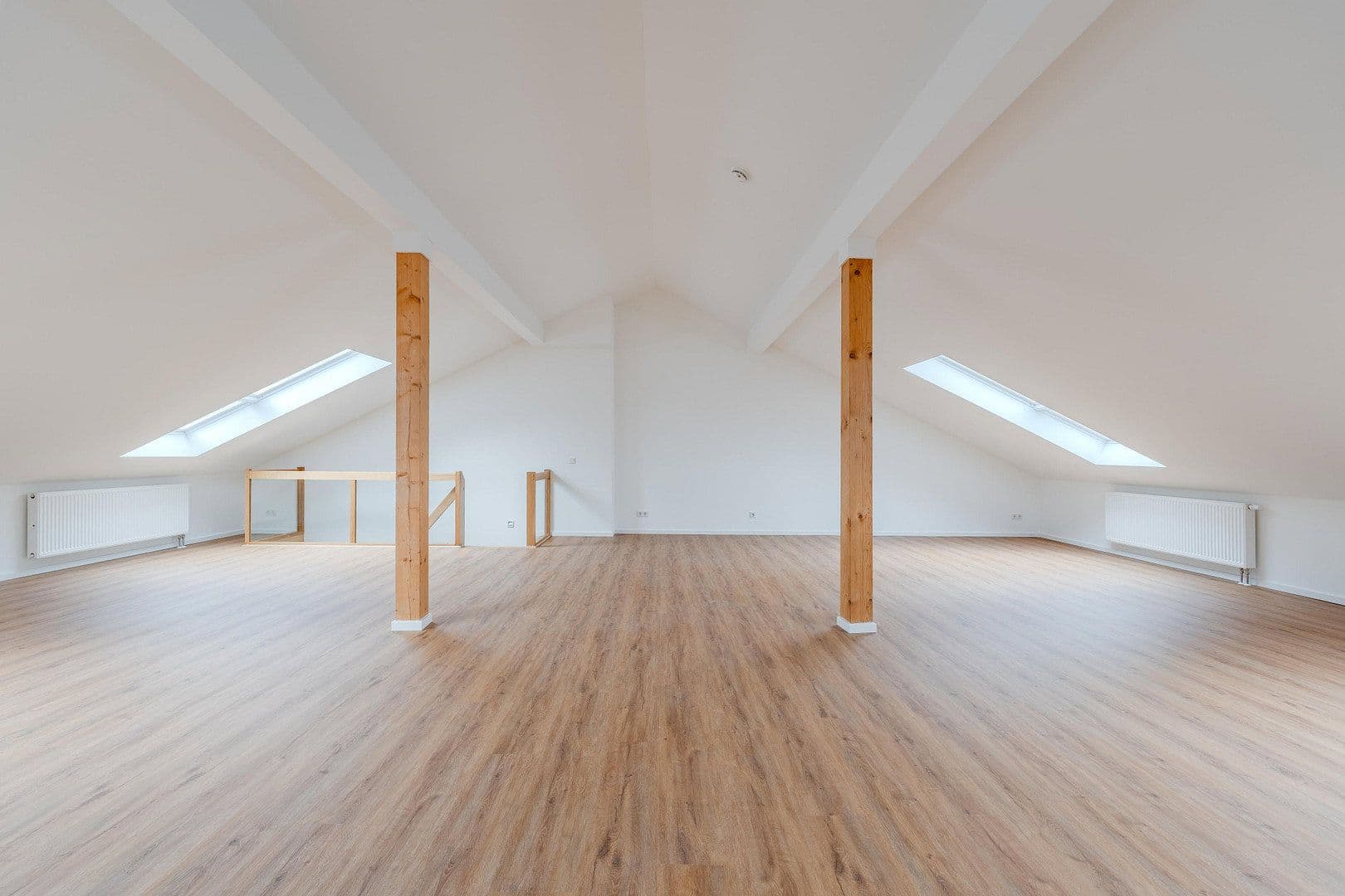 Prodej bytu 4+1 167 m², Alsterweg 46c, Berlin, Berlín Prodej bytu 4+1 167 m², Alsterweg 46c, Berlin, Berlín