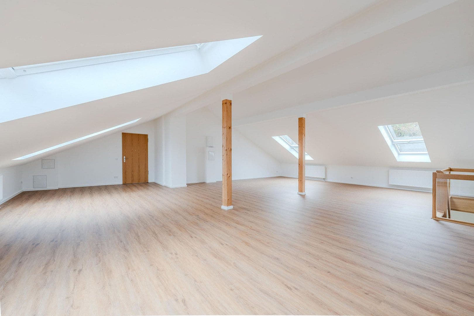 Prodej bytu 4+1 167 m², Alsterweg 46c, Berlin, Berlín Prodej bytu 4+1 167 m², Alsterweg 46c, Berlin, Berlín
