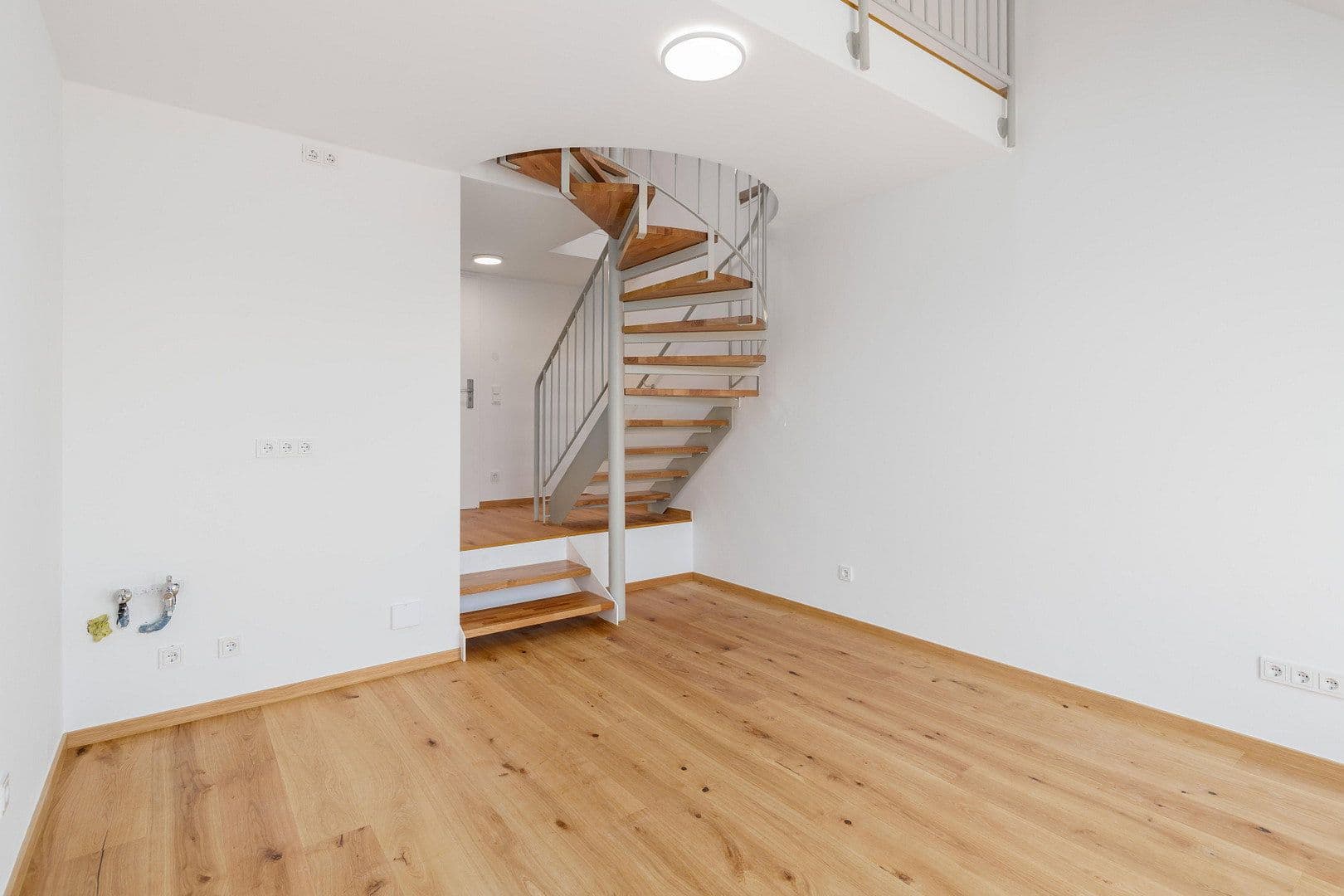 Prodej bytu 2+1 47 m², Oettingenstraße 20, München-Lehel, Bavorsko Prodej bytu 2+1 47 m², Oettingenstraße 20, München-Lehel, Bavorsko