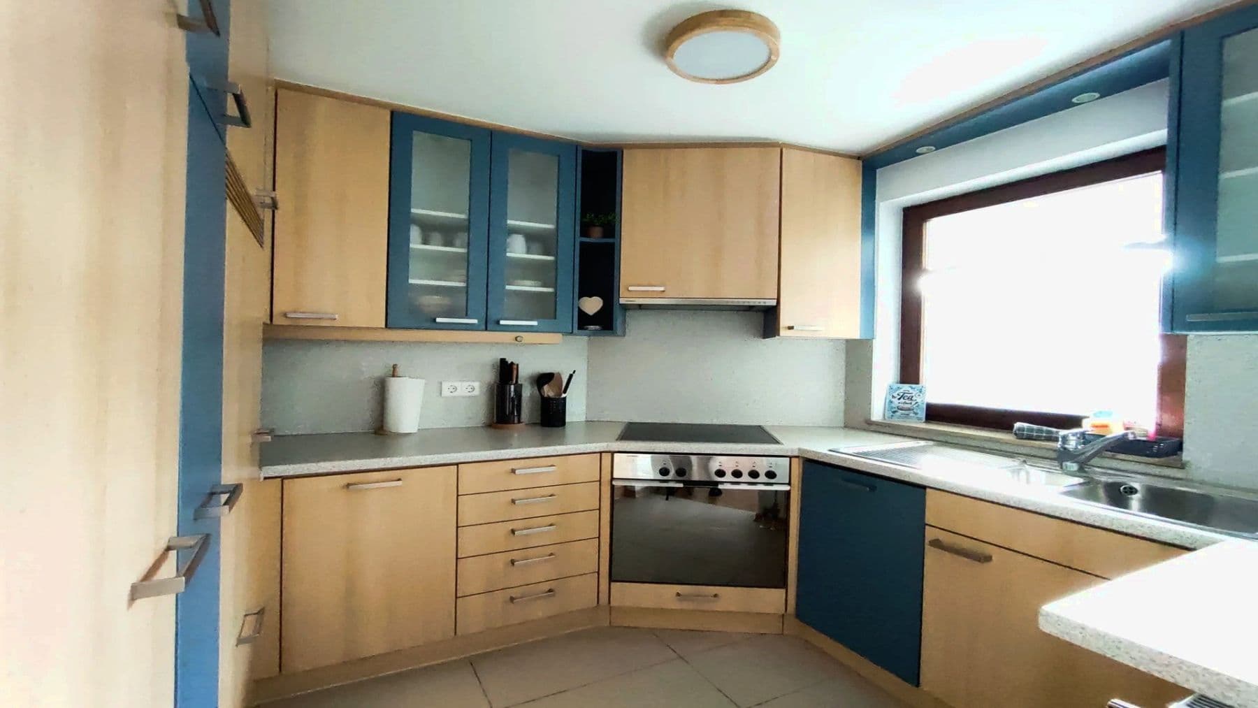 Pronájem bytu 2+1 66 m², Waldenbuch, Bádensko-Württembersko Pronájem bytu 2+1 66 m², Waldenbuch, Bádensko-Württembersko