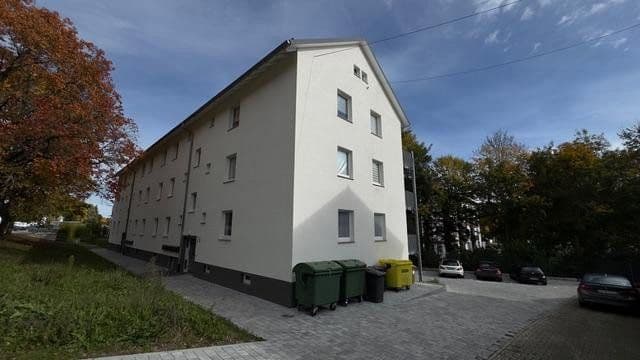 Pronájem bytu 3+1 60 m², Sperbarstr.24/26, Villingen-Schwenningen, Bádensko-Württembersko Pronájem bytu 3+1 60 m², Sperbarstr.24/26, Villingen-Schwenningen, Bádensko-Württembersko