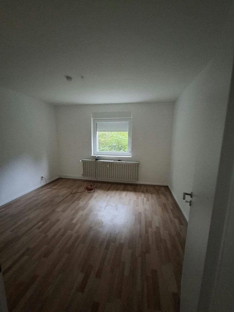Pronájem bytu 3+1 51 m², Luisenstr. 43, Burscheid, Severní Porýní-Vestfálsko Pronájem bytu 3+1 51 m², Luisenstr. 43, Burscheid, Severní Porýní-Vestfálsko
