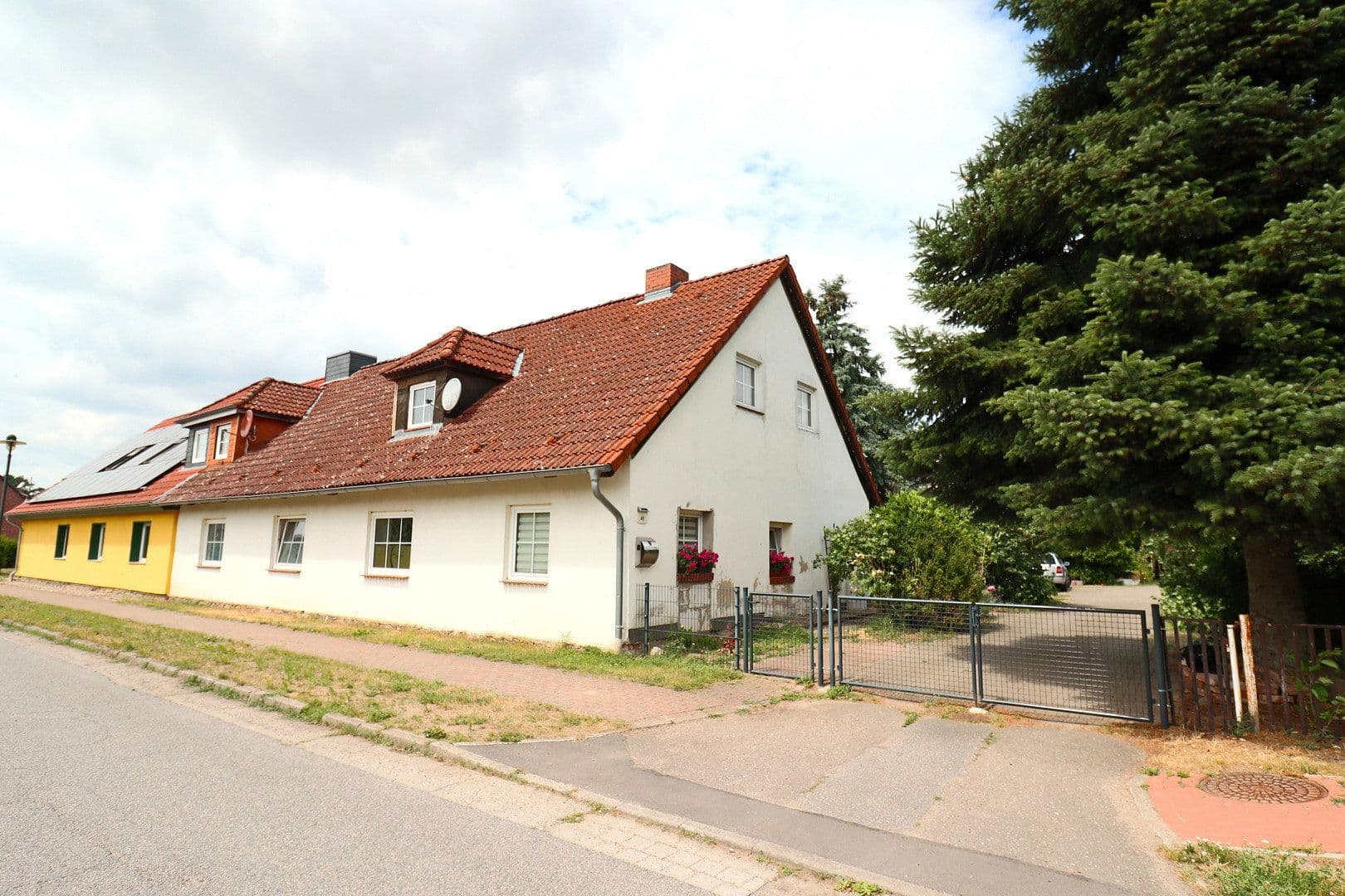 Prodej domu 195 m², pozemek 2.912 m², Satow, Fünfseen, Mecklenburg-Vorpommern Prodej domu 195 m², pozemek 2.912 m², Satow, Fünfseen, Mecklenburg-Vorpommern
