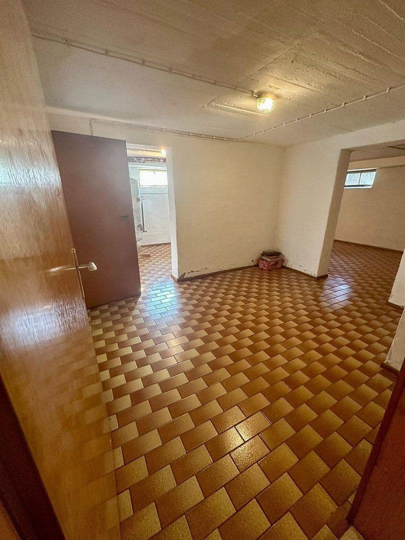 Prodej domu 110 m², pozemek 280 m², Lampertheim, Hessen Prodej domu 110 m², pozemek 280 m², Lampertheim, Hessen