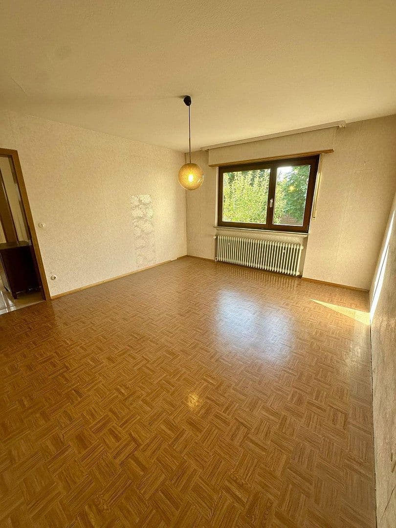 Prodej domu 110 m², pozemek 280 m², Lampertheim, Hessen Prodej domu 110 m², pozemek 280 m², Lampertheim, Hessen