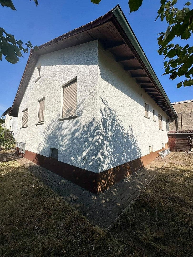Prodej domu 110 m², pozemek 280 m², Lampertheim, Hessen Prodej domu 110 m², pozemek 280 m², Lampertheim, Hessen