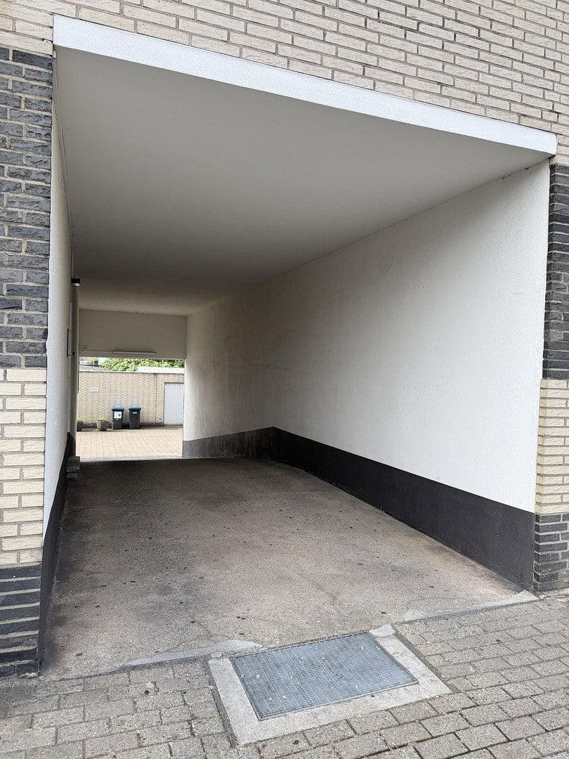 Prodej garáže, Homberger Straße 422, Moers, Severní Porýní-Vestfálsko Prodej garáže, Homberger Straße 422, Moers, Severní Porýní-Vestfálsko
