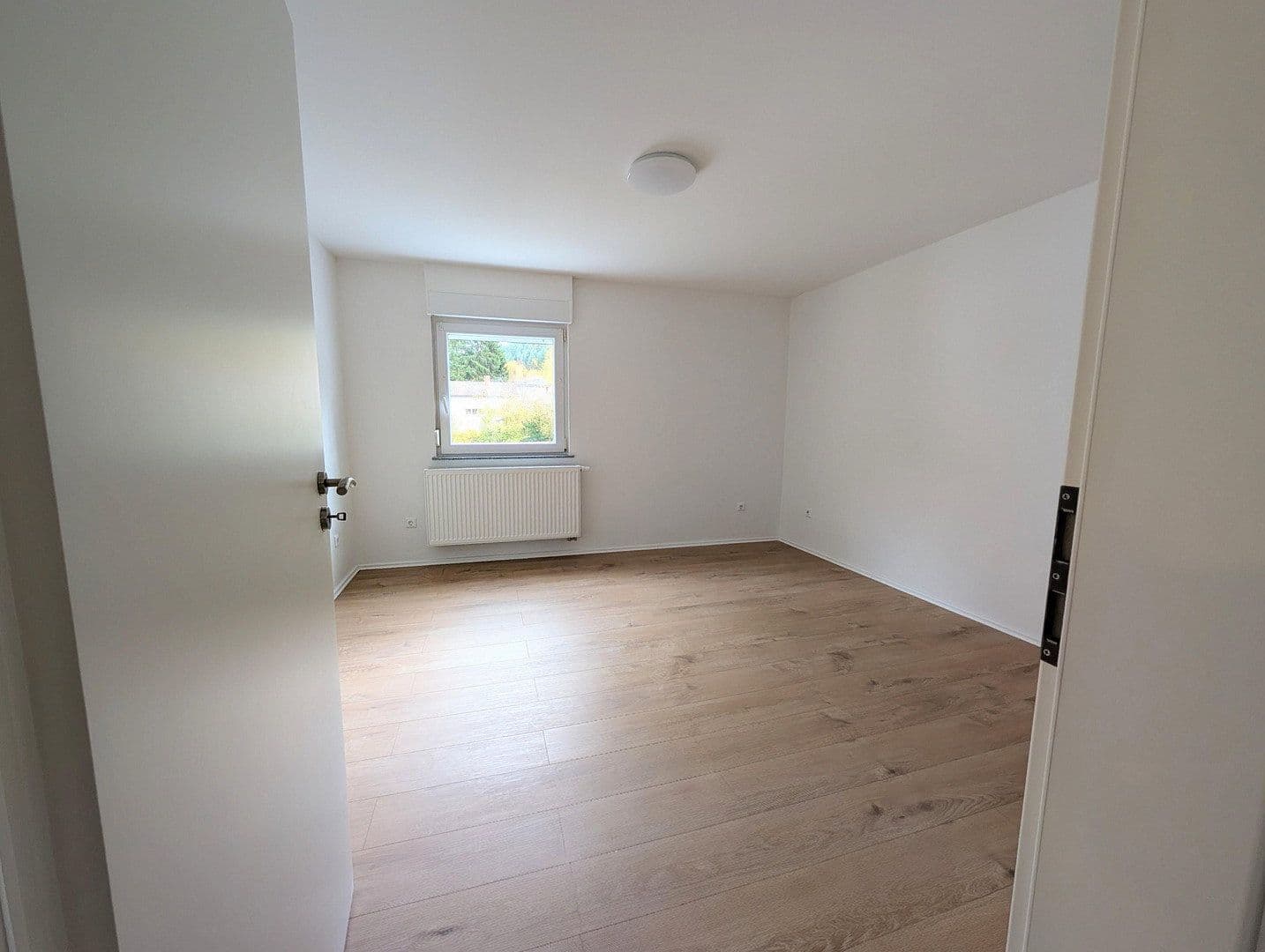 Pronájem bytu 3+1 55 m², Kaiserslautern, Porýní-Falc Pronájem bytu 3+1 55 m², Kaiserslautern, Porýní-Falc