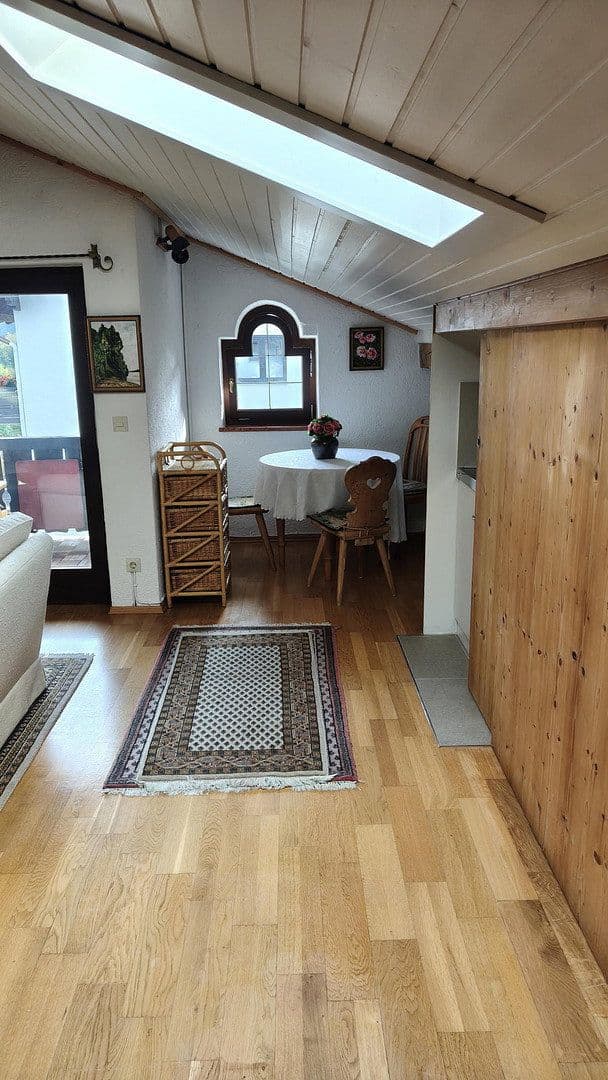 Pronájem bytu 1+1 30 m², Brandstätterstrasse 56, Ruhpolding, Bavorsko Pronájem bytu 1+1 30 m², Brandstätterstrasse 56, Ruhpolding, Bavorsko