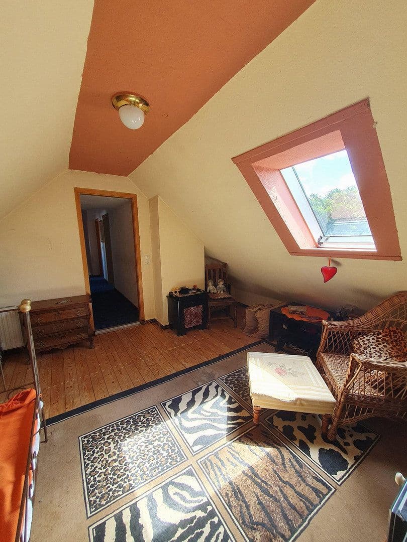 Prodej domu 116 m², pozemek 379 m², Richard-Vosgerau-Straße 118, Eckernförde, Šlesvicko-Holštýnsko Prodej domu 116 m², pozemek 379 m², Richard-Vosgerau-Straße 118, Eckernförde, Šlesvicko-Holštýnsko