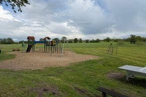 Prodej domu 30 m², pozemek 369 m², Bungalowsiedlung, Sommersdorf, Mecklenburg-Vorpommern Prodej domu 30 m², pozemek 369 m², Bungalowsiedlung, Sommersdorf, Mecklenburg-Vorpommern