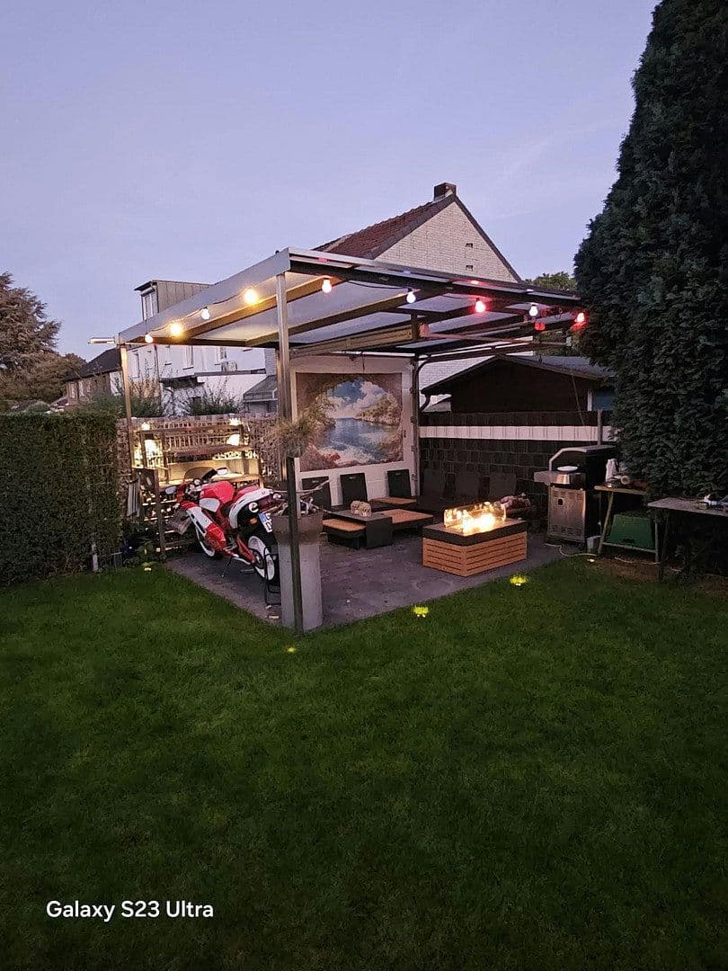 Prodej domu 78 m², pozemek 381 m², Wildroßstraße 87, Gelsenkirchen, Severní Porýní-Vestfálsko Prodej domu 78 m², pozemek 381 m², Wildroßstraße 87, Gelsenkirchen, Severní Porýní-Vestfálsko